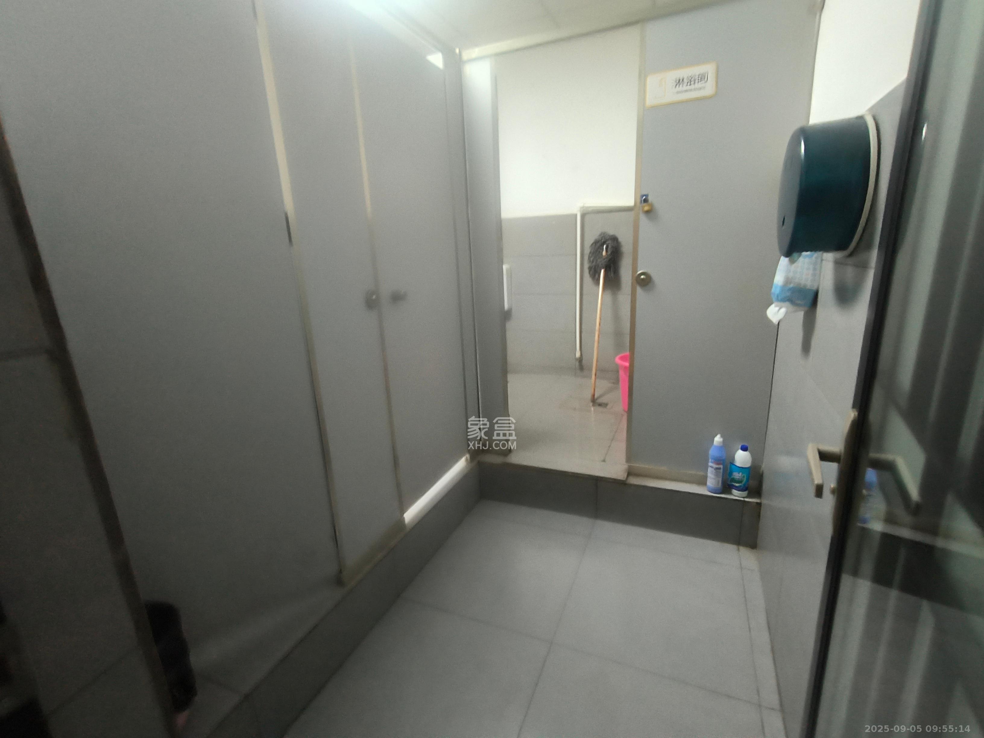 长沙玫瑰园   150.0㎡     4500.00元/月室内图