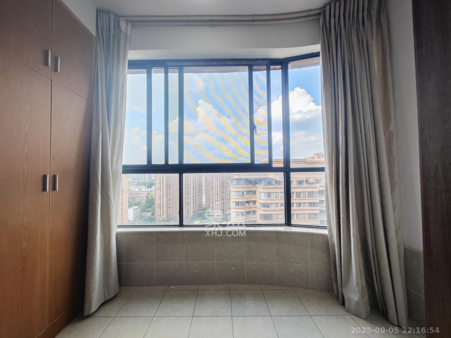 五矿万境水岸一期(万境水岸嘉苑) 3室2厅1卫 95.0万 五矿万境水岸一期(万境水岸嘉苑) 3室2厅1卫 95.0万阳台