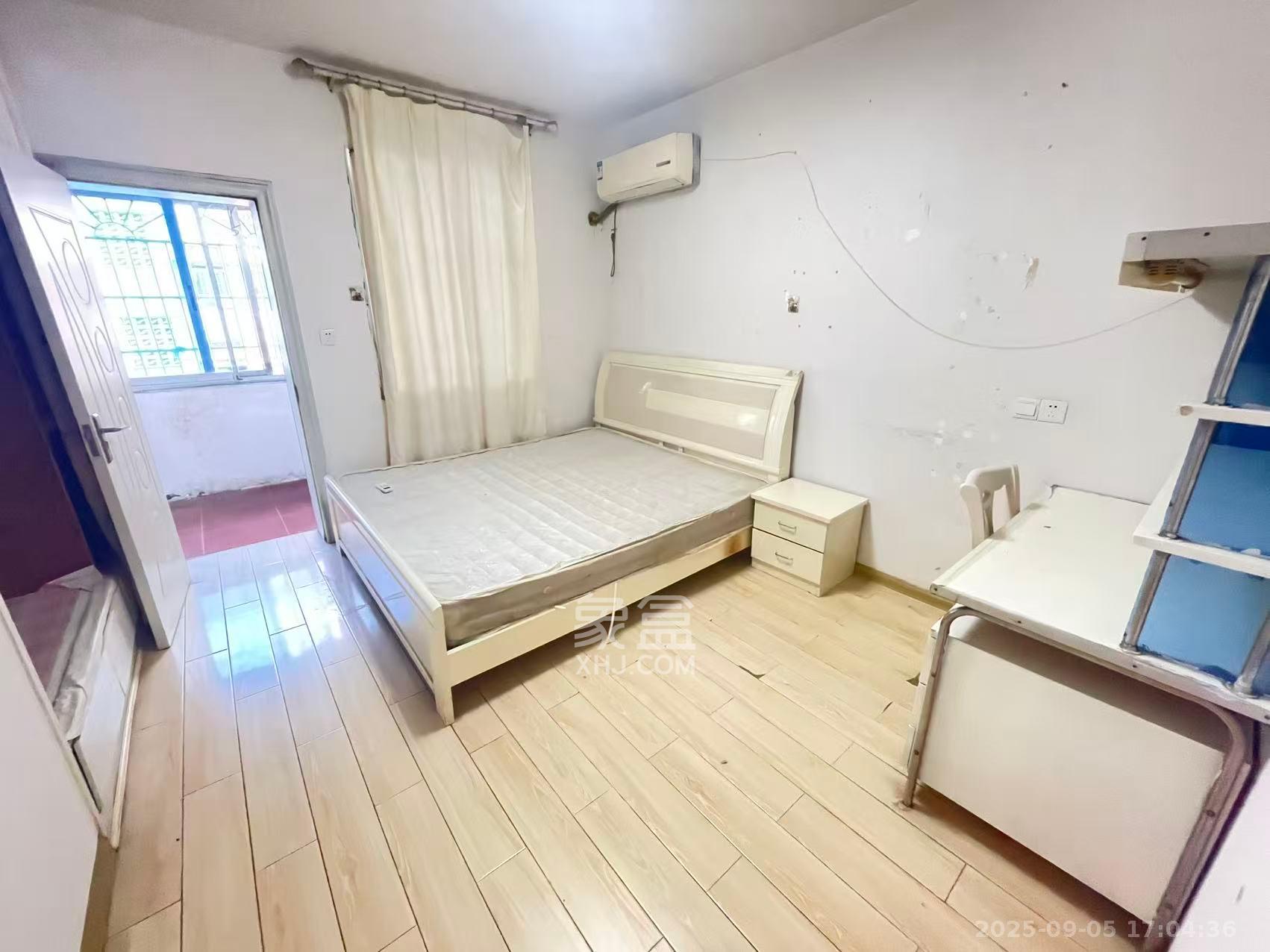 南园小区  3室2厅1卫    1900.0元/月 南园小区  3室2厅1卫    1900.0元/月室内图