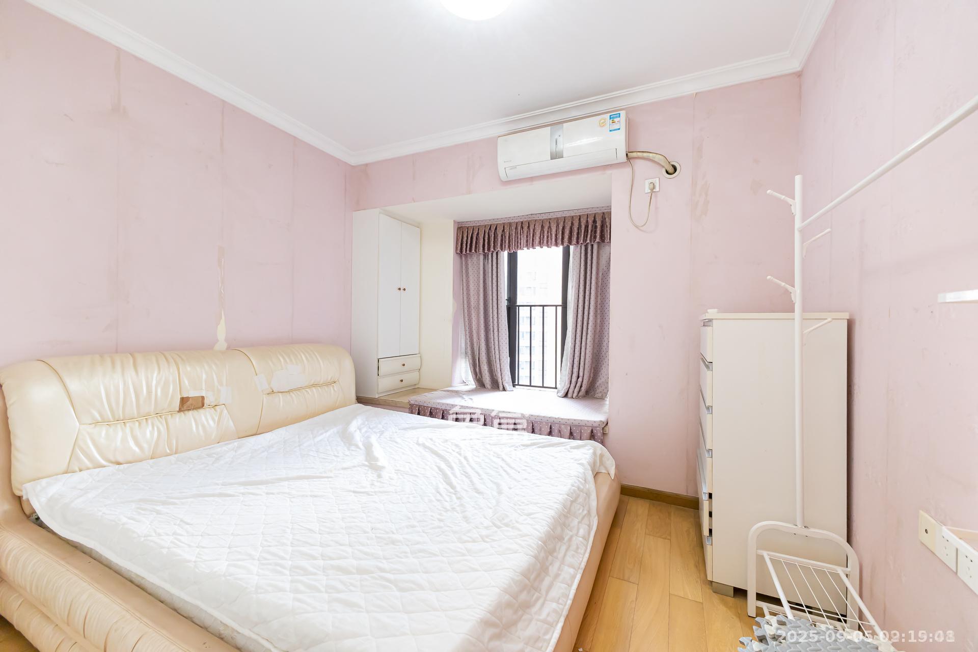 时代倾城一期  3室2厅2卫    2200.0元/月室内图