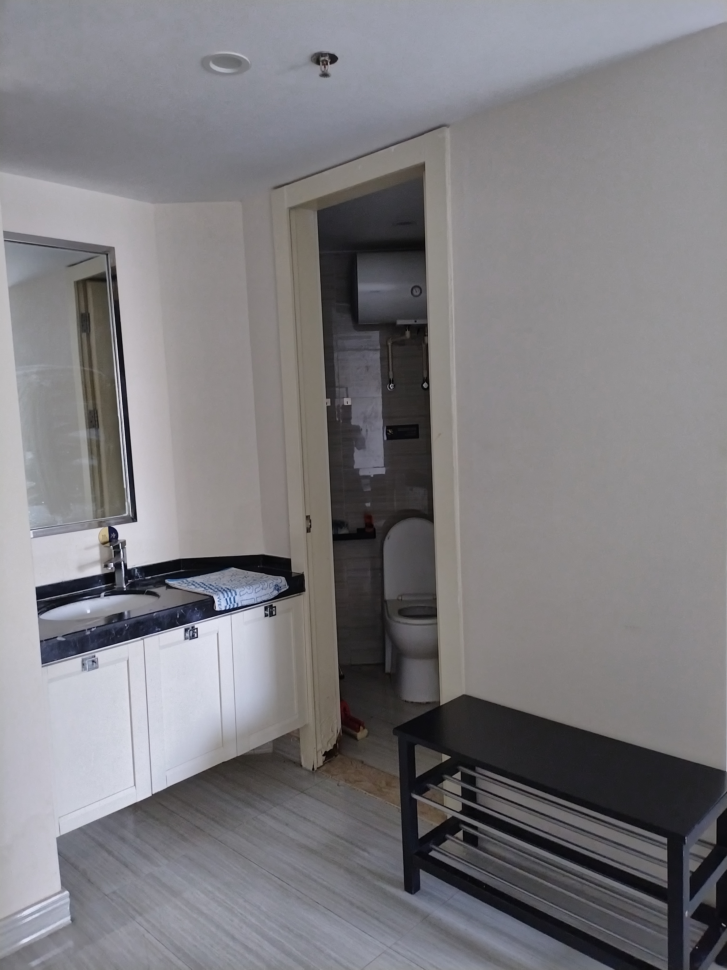 飞行公馆(同国兴城C区16栋) 1室1厅1卫 1800.0元/月 飞行公馆(同国兴城C区16栋) 1室1厅1卫 1800.0元/月室内图