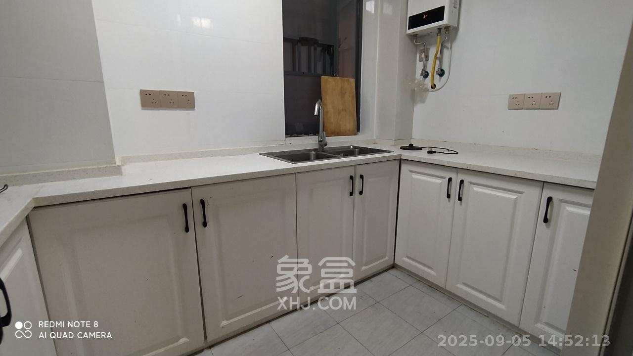 澳海澜庭 3室2厅1卫 1800.0元/月 澳海澜庭 3室2厅1卫 1800.0元/月室内图