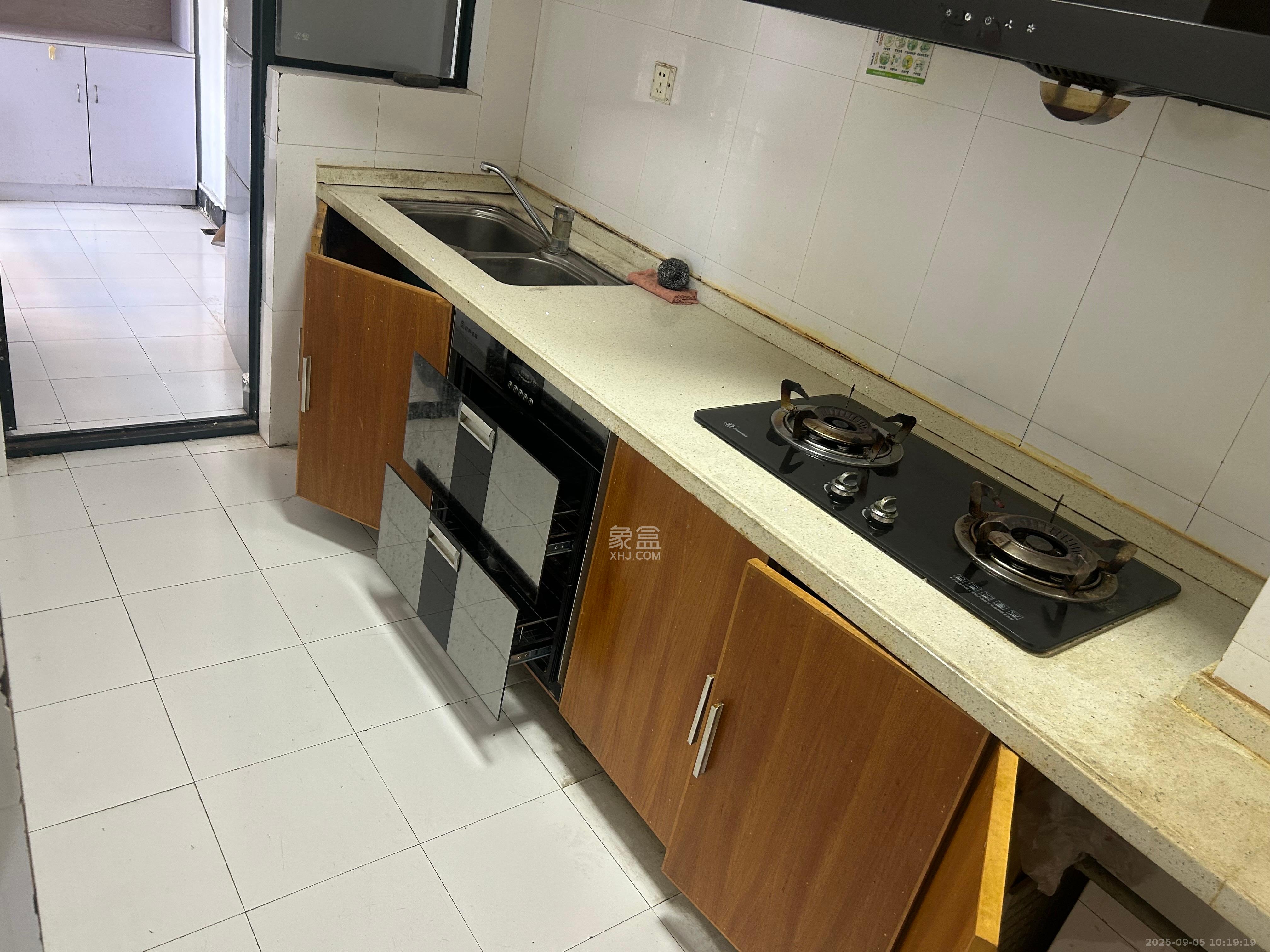 上东印象  2室2厅1卫    2200.0元/月室内图