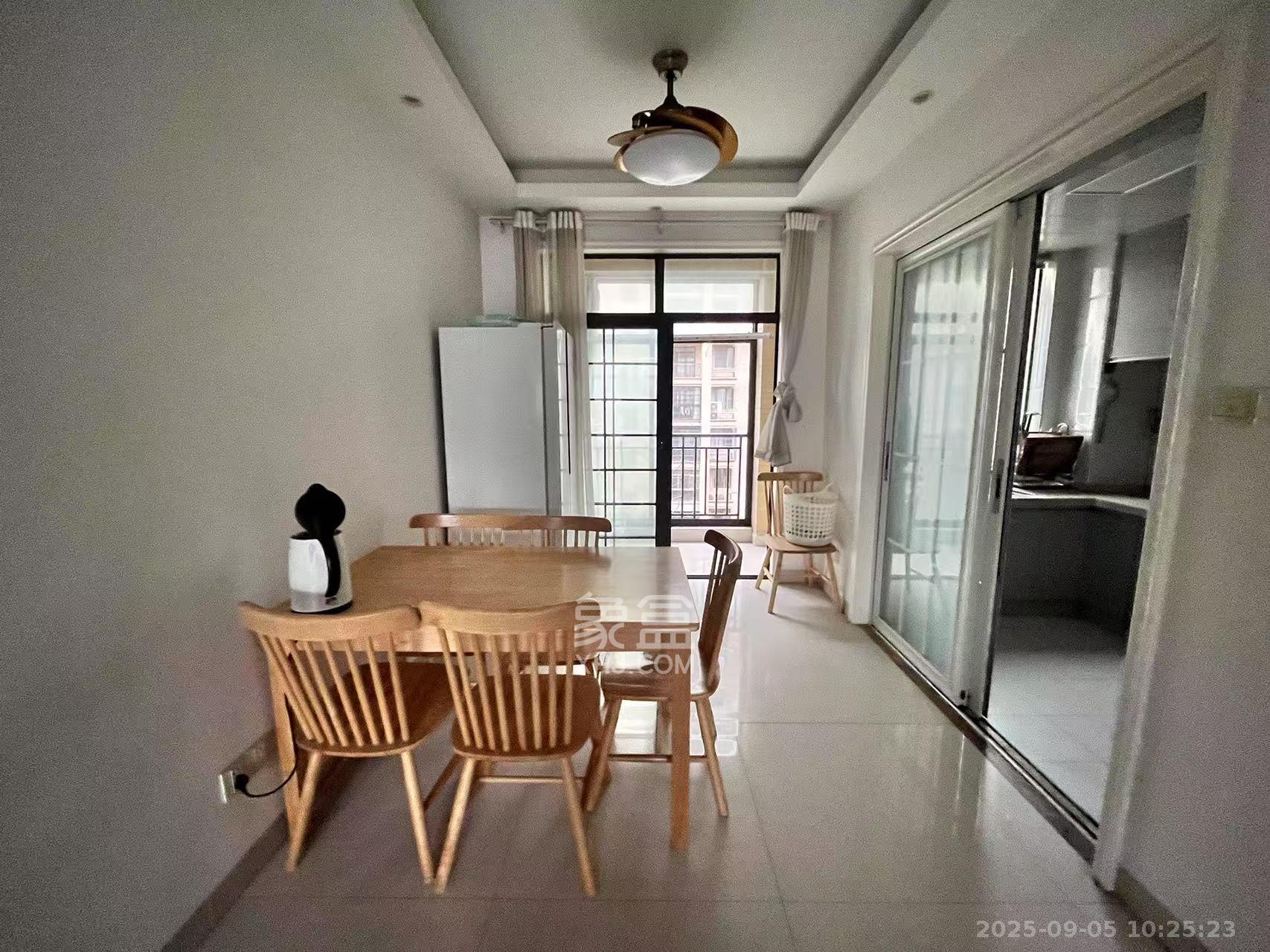 宏聚地中海 3室2厅2卫 2200.0元/月 宏聚地中海 3室2厅2卫 2200.0元/月室内图