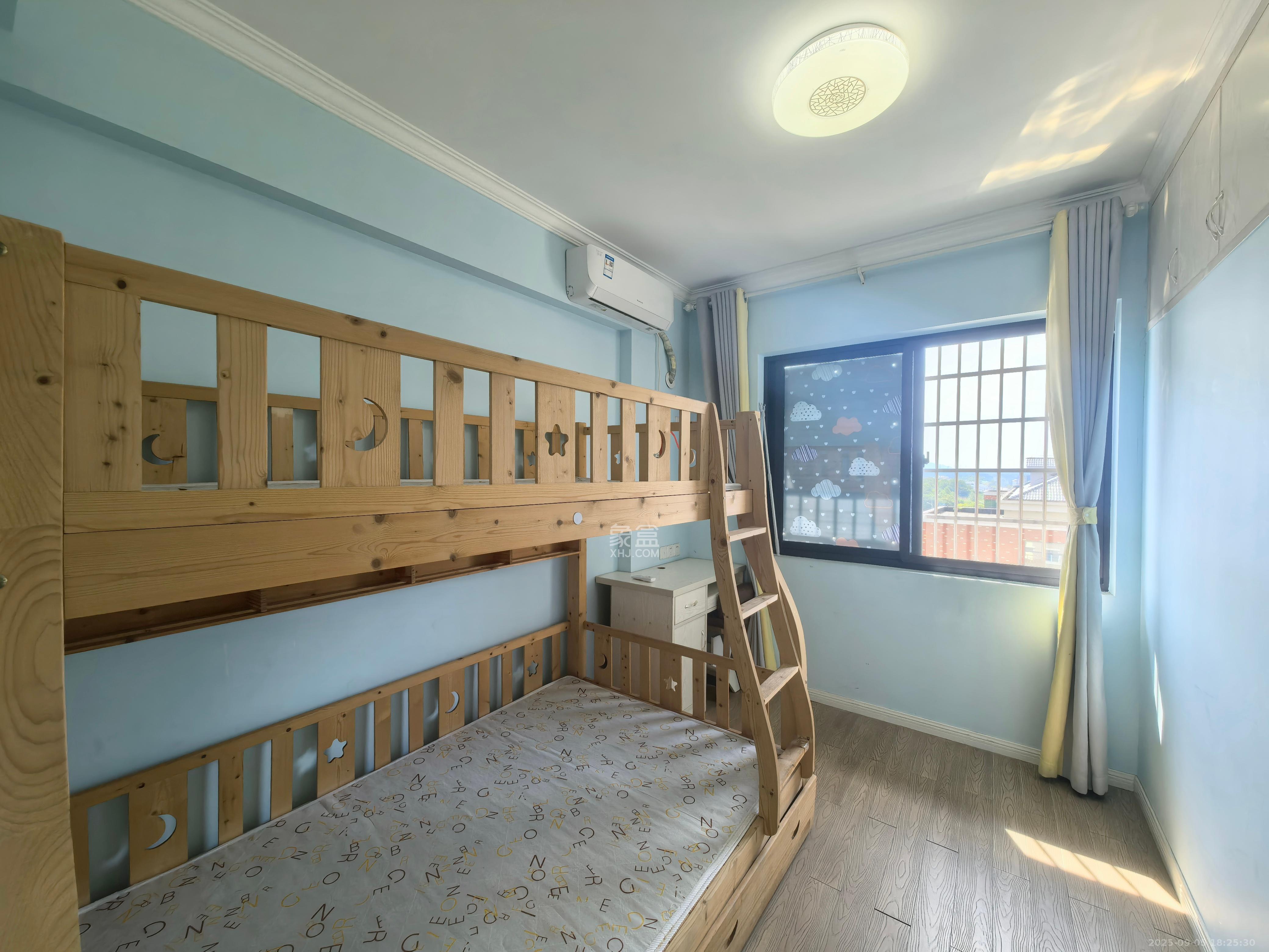 和润园一、二期 3室2厅1卫 2200.0元/月 和润园一、二期 3室2厅1卫 2200.0元/月室内图