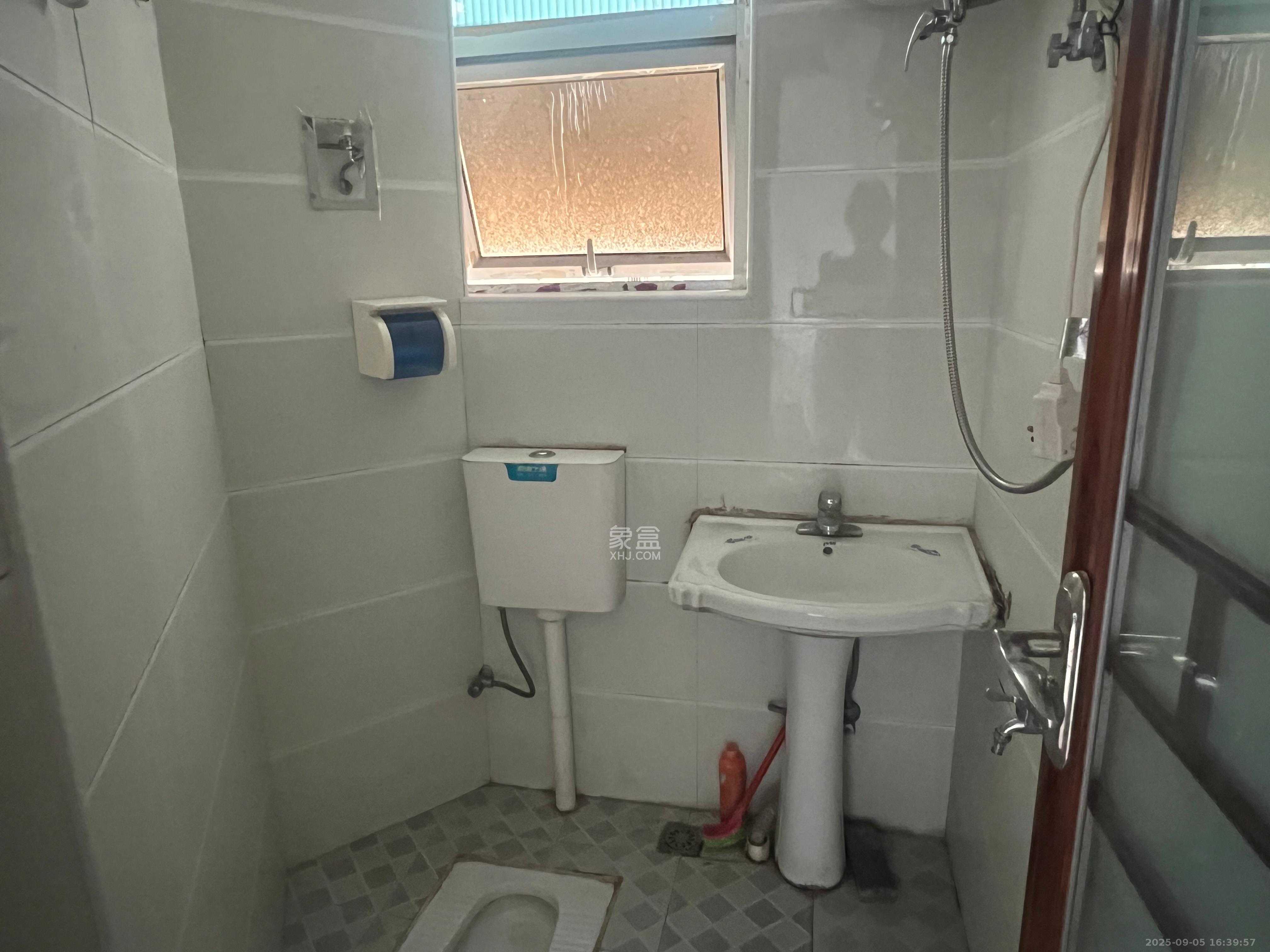 凯通国际城(凯通朝庭)  1室0厅0卫    2200.0元/月 凯通国际城(凯通朝庭)  1室0厅0卫    2200.0元/月室内图