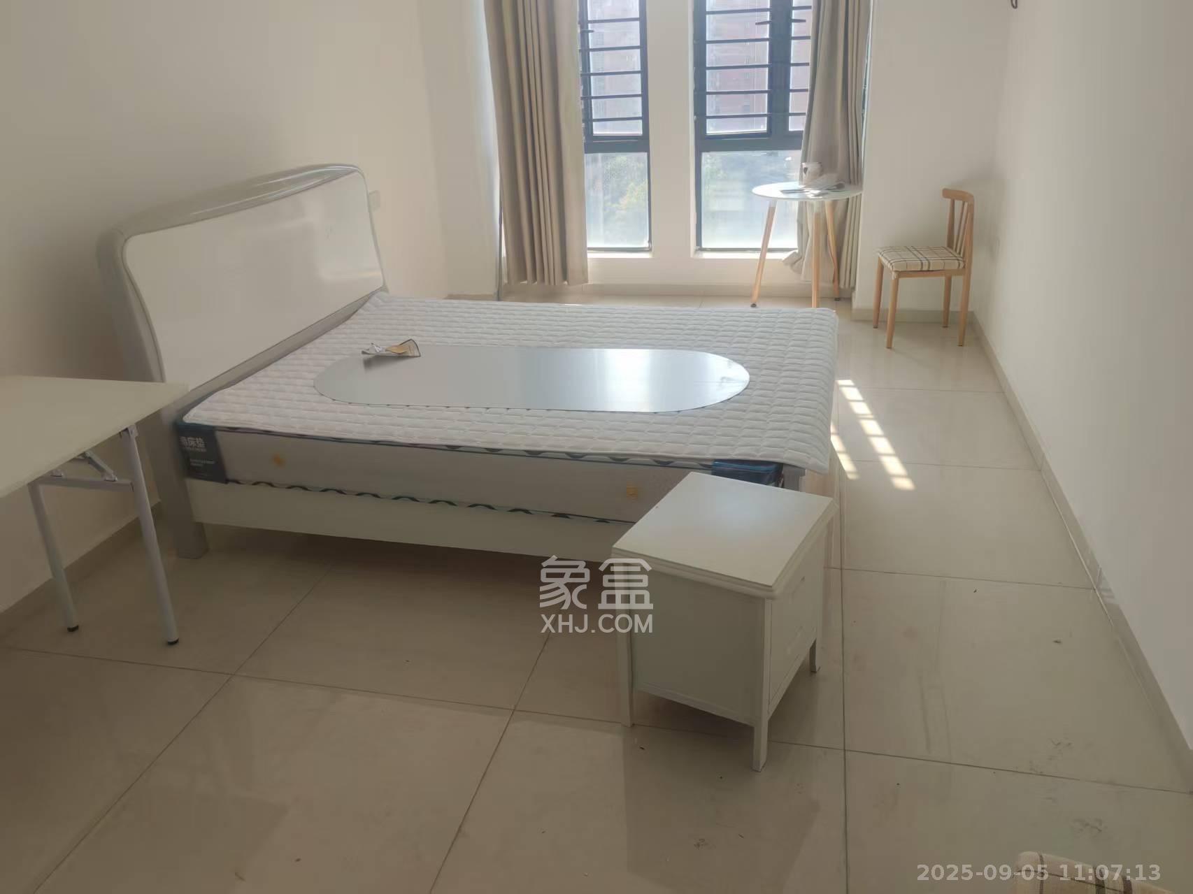 中建芙蓉工社 1室1厅1卫 1200.0元/月 中建芙蓉工社 1室1厅1卫 1200.0元/月室内图