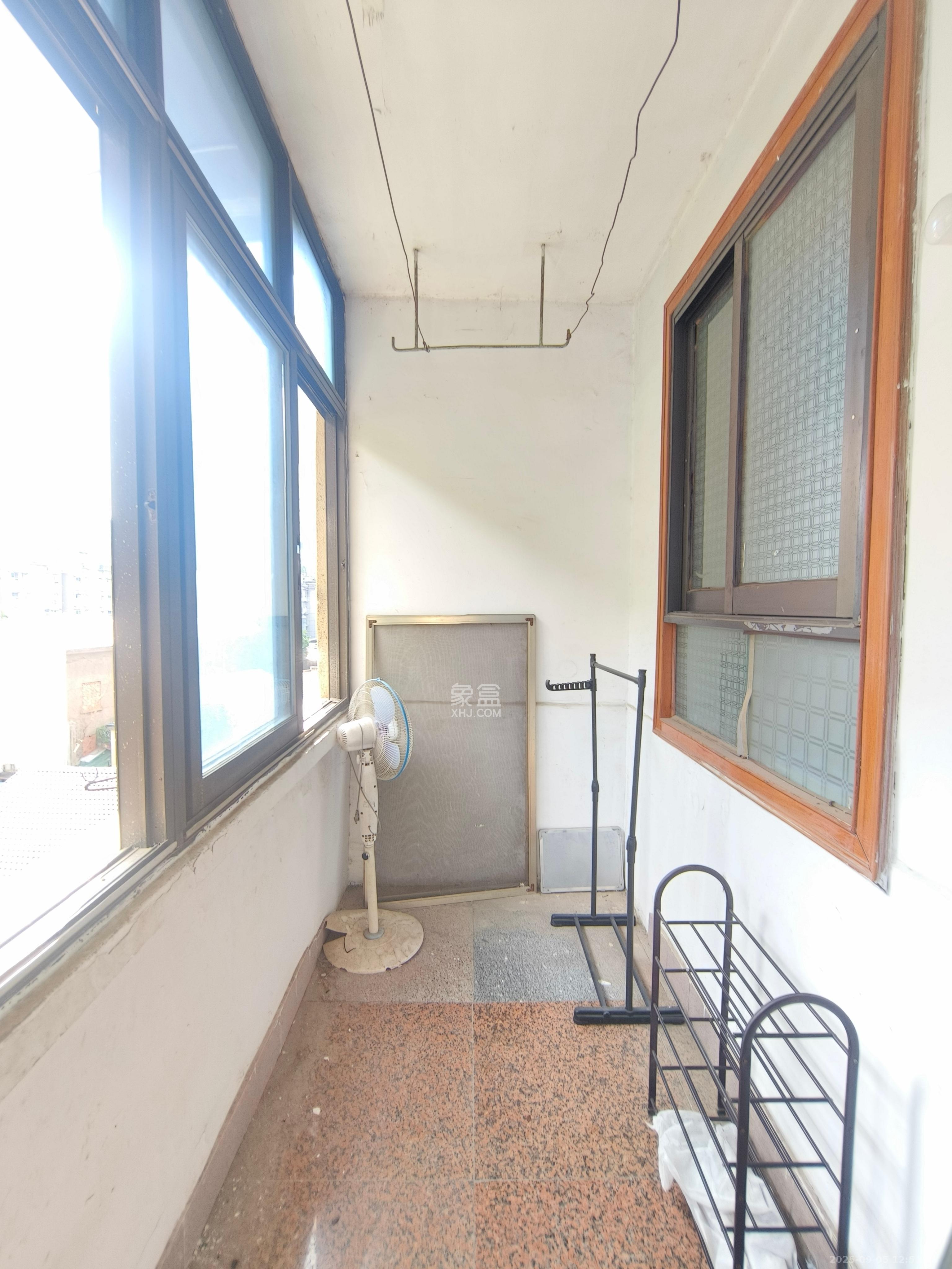 富雅坪社区（红墙巷）  3室1厅1卫    1880.0元/月室内图