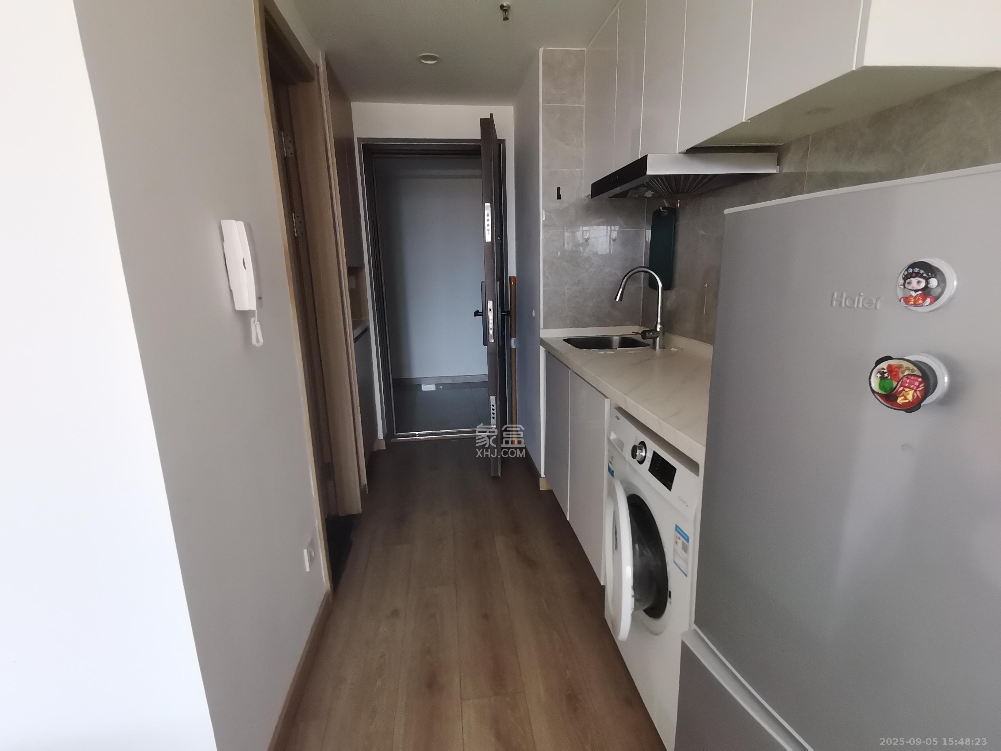 新城和樾(新城和樾公馆)  1室1厅1卫    1100.0元/月 新城和樾(新城和樾公馆)  1室1厅1卫    1100.0元/月室内图