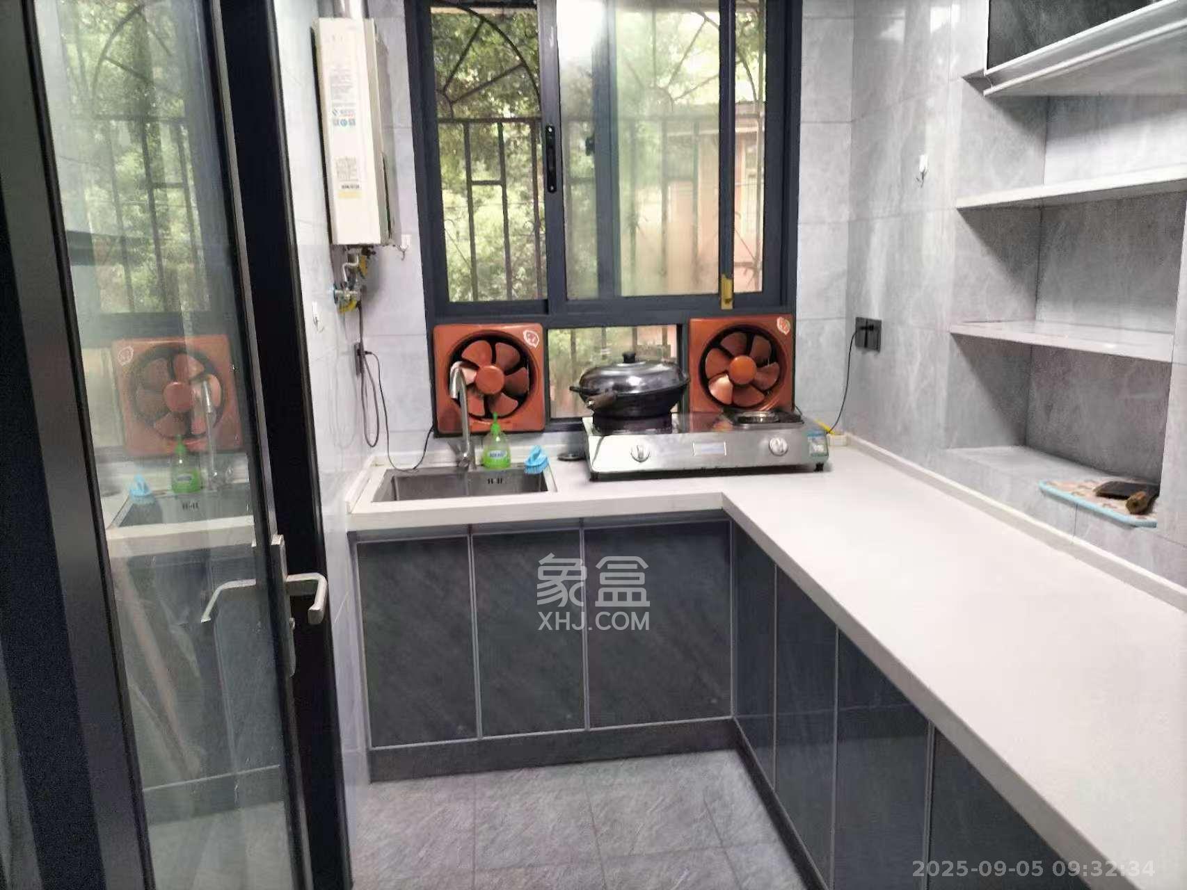 桔园小区1-8片 2室1厅1卫 1400.0元/月 桔园小区1-8片 2室1厅1卫 1400.0元/月室内图