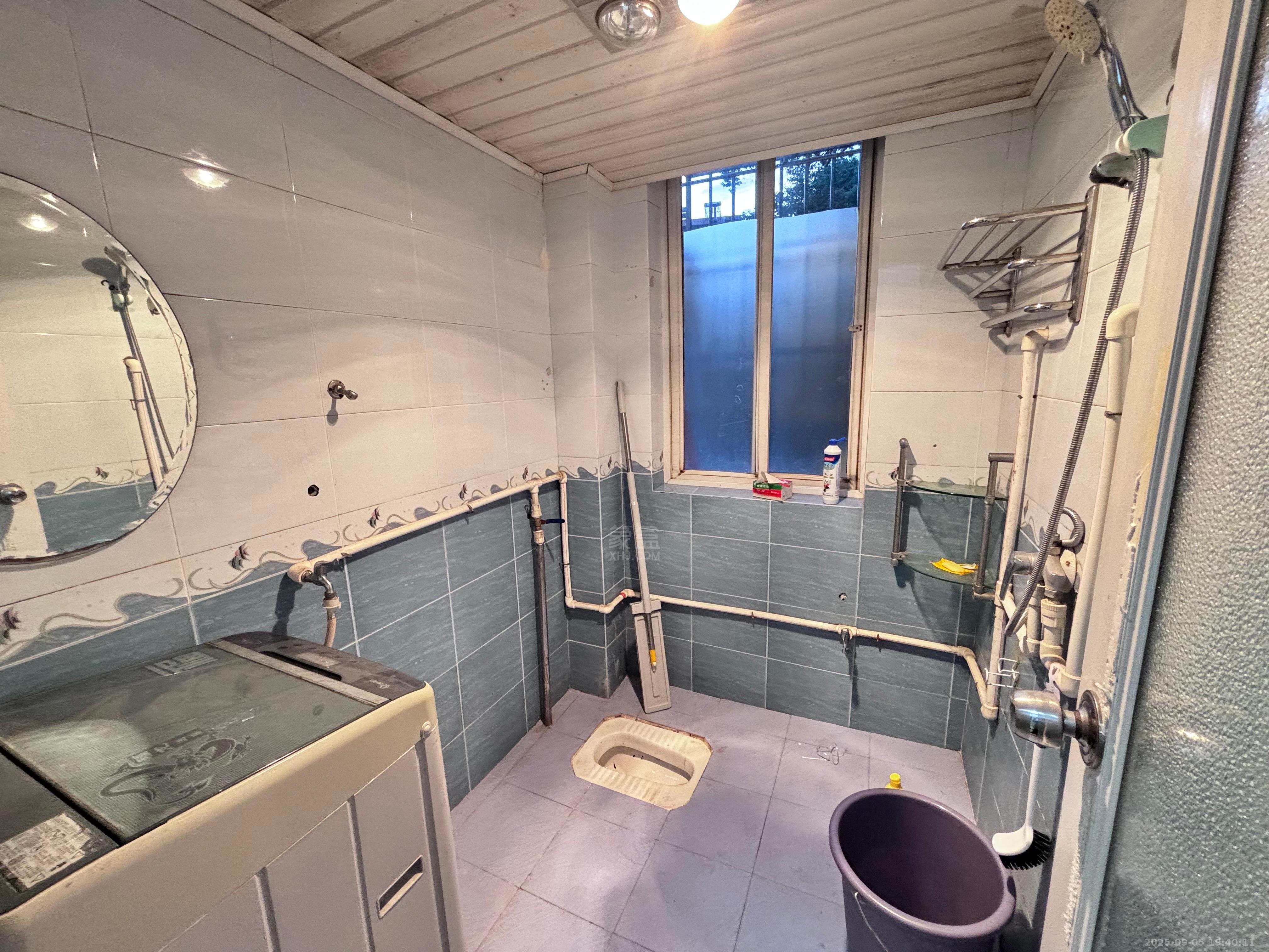 丰园小区  3室2厅2卫    1200.0元/月 丰园小区  3室2厅2卫    1200.0元/月室内图