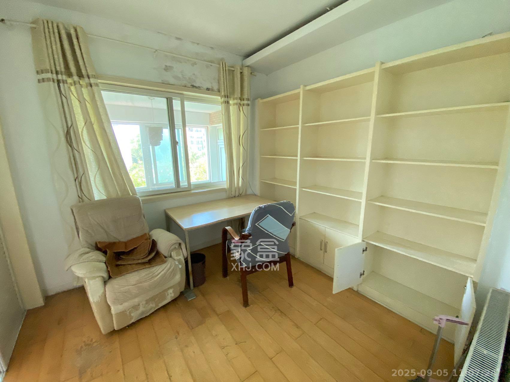 圣爵菲斯  3室2厅2卫    2300.0元/月 圣爵菲斯  3室2厅2卫    2300.0元/月室内图