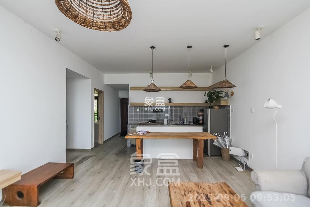 金域南外滩(望江佳园) 3室2厅2卫 4500.0元/月 金域南外滩(望江佳园) 3室2厅2卫 4500.0元/月室内图