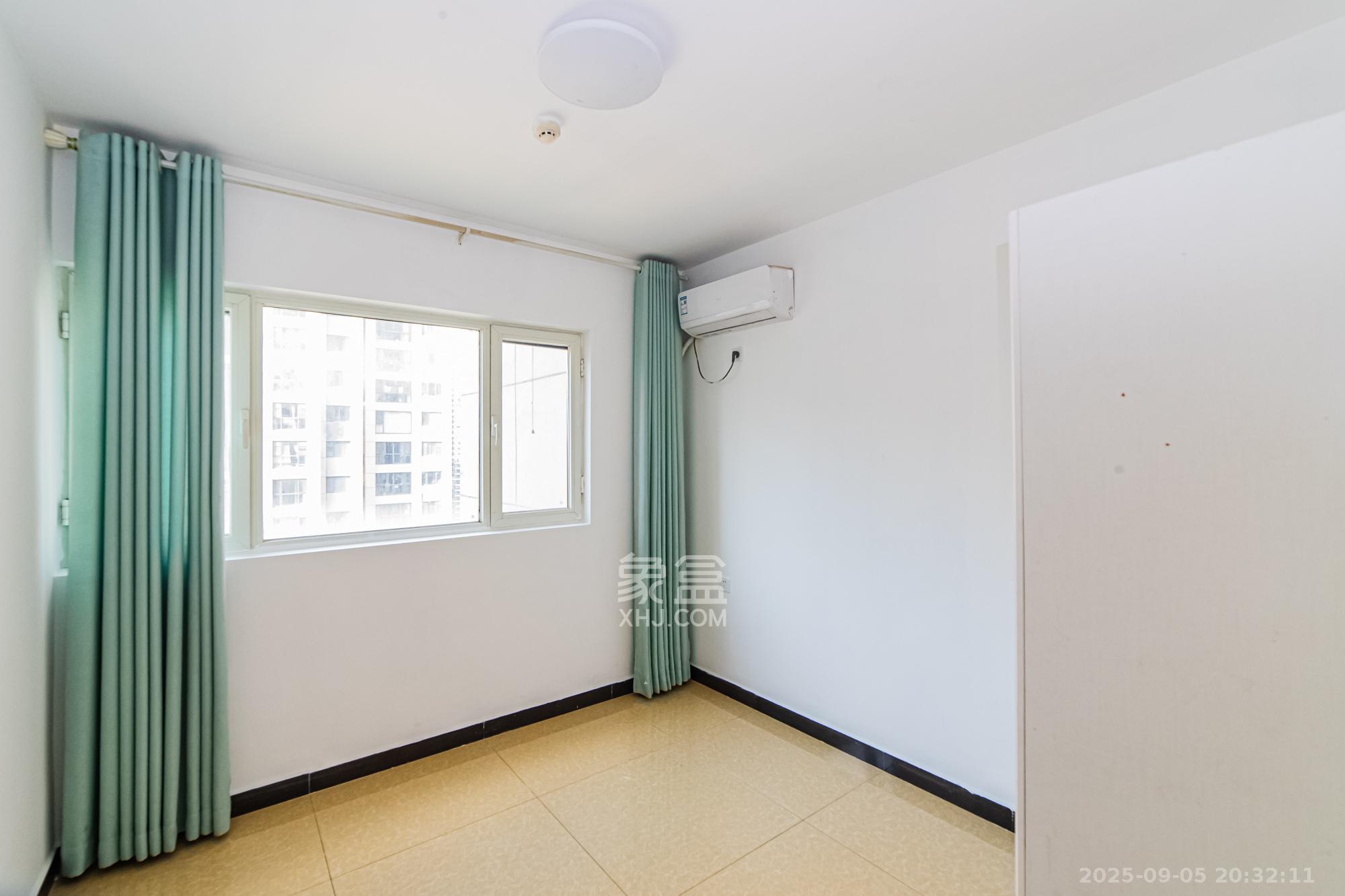 北辰三角洲E4区  4室2厅2卫    145.0万 北辰三角洲E4区  4室2厅2卫    145.0万卧室