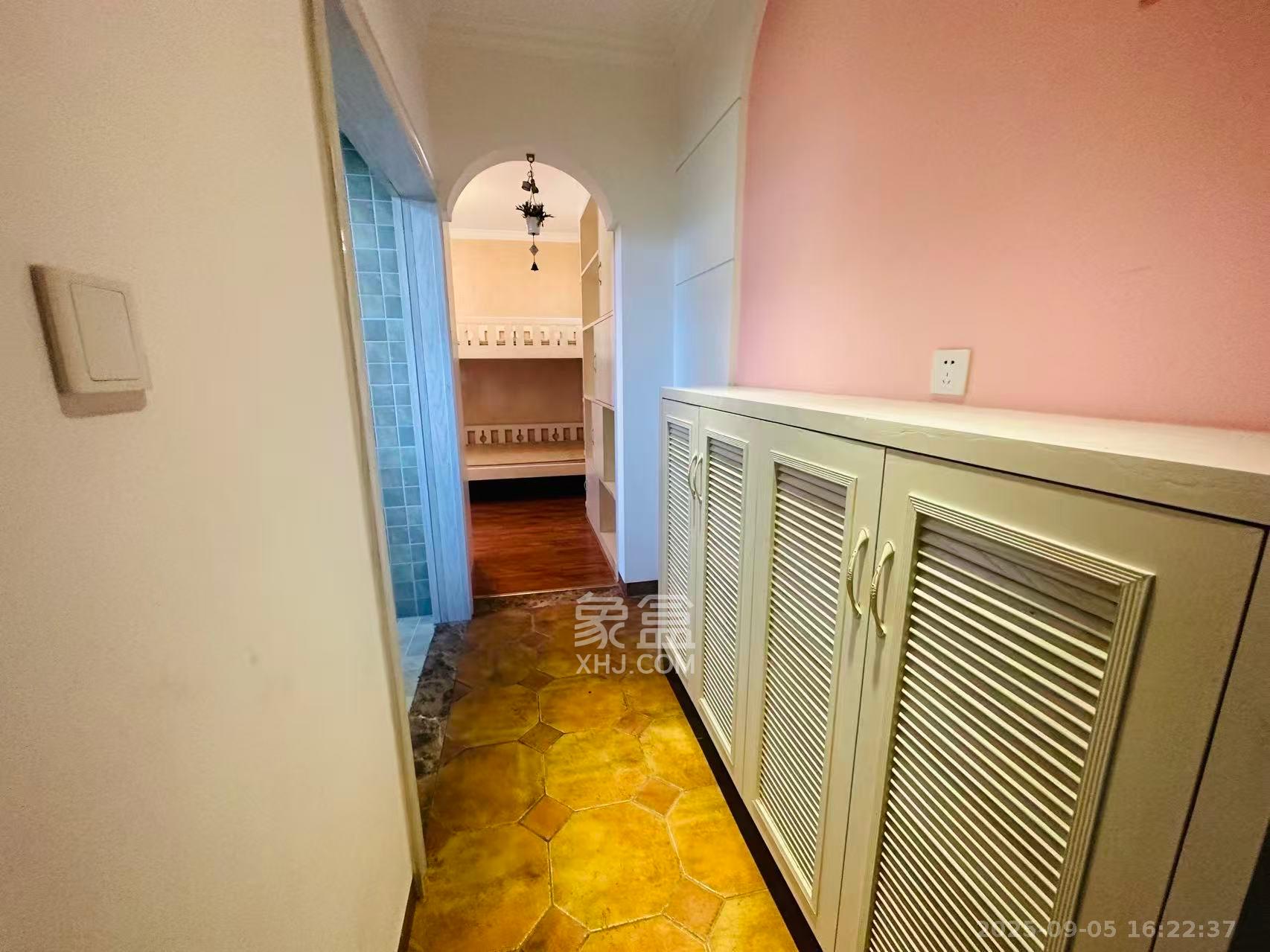 天下一家 1室1厅1卫 1600.0元/月 天下一家 1室1厅1卫 1600.0元/月室内图