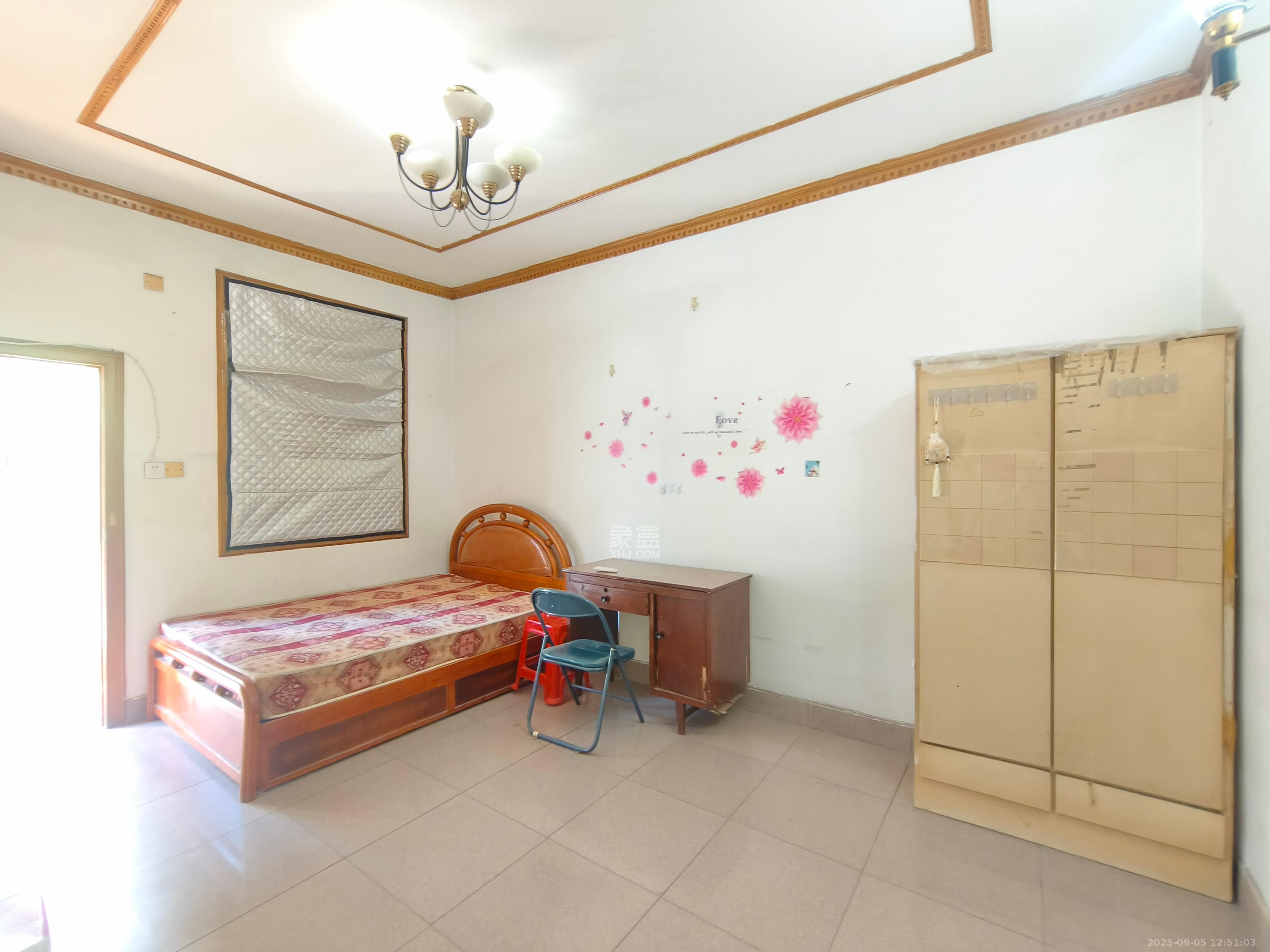 富雅坪社区(红墙巷) 3室1厅1卫 1880.0元/月 富雅坪社区(红墙巷) 3室1厅1卫 1880.0元/月室内图