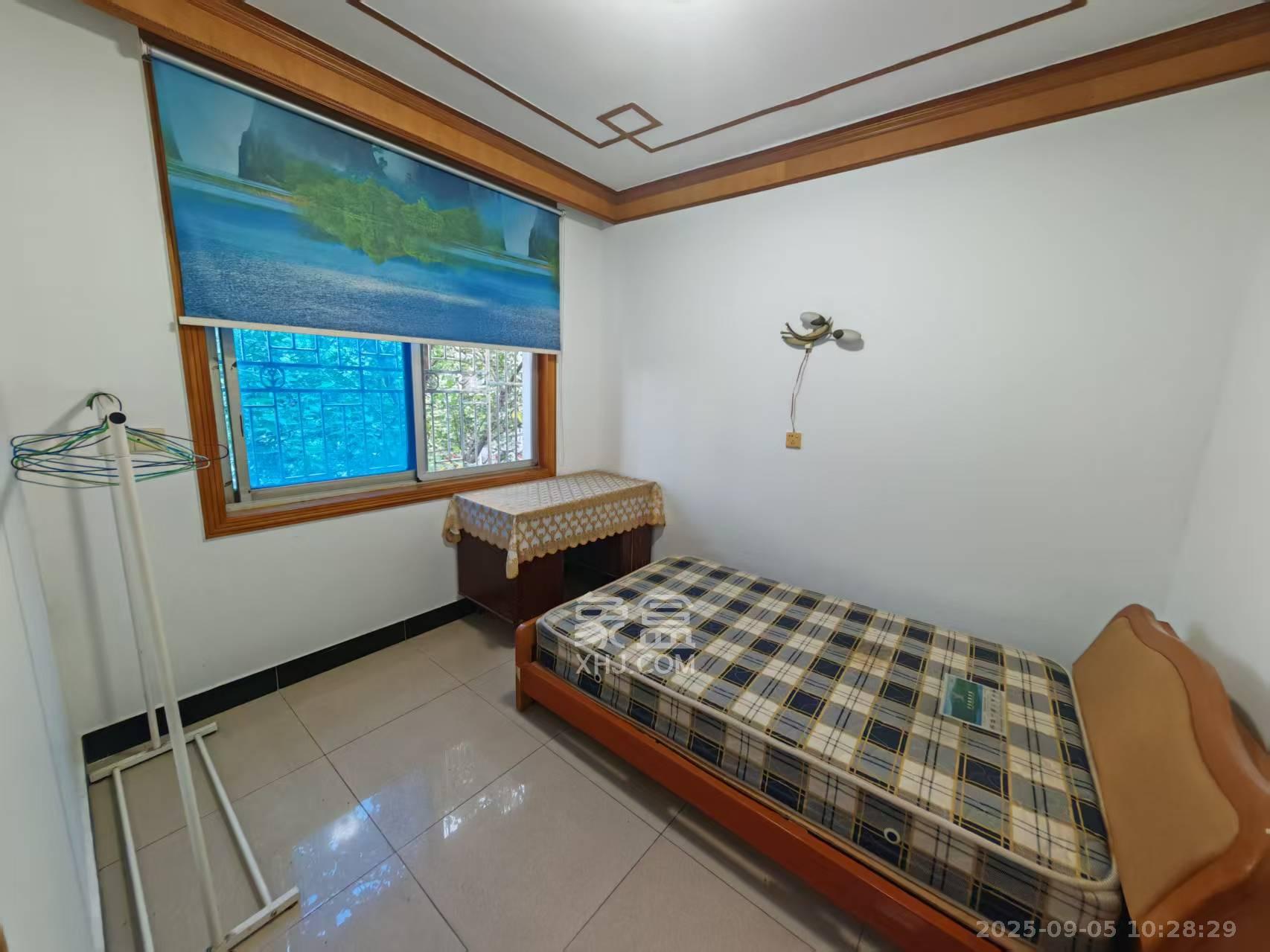 湘华公寓  3室2厅1卫    1900.0元/月 湘华公寓  3室2厅1卫    1900.0元/月室内图