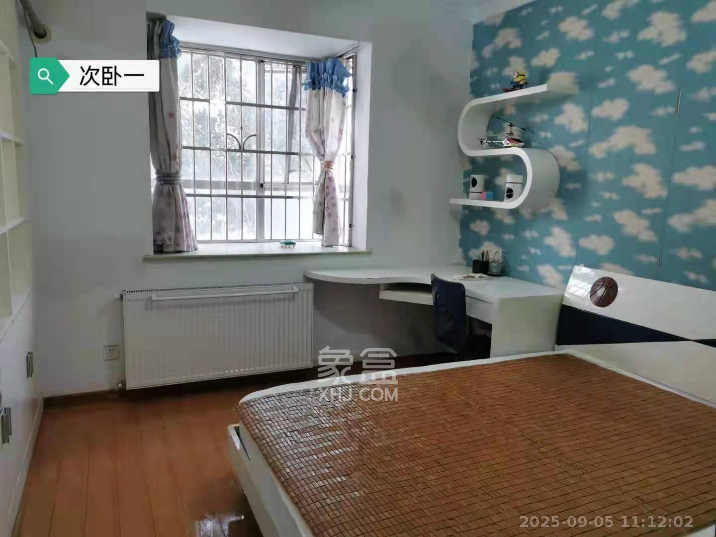 麓山国际实验学校教师公寓宿舍  4室2厅2卫    5000.0元/月 麓山国际实验学校教师公寓宿舍  4室2厅2卫    5000.0元/月室内图