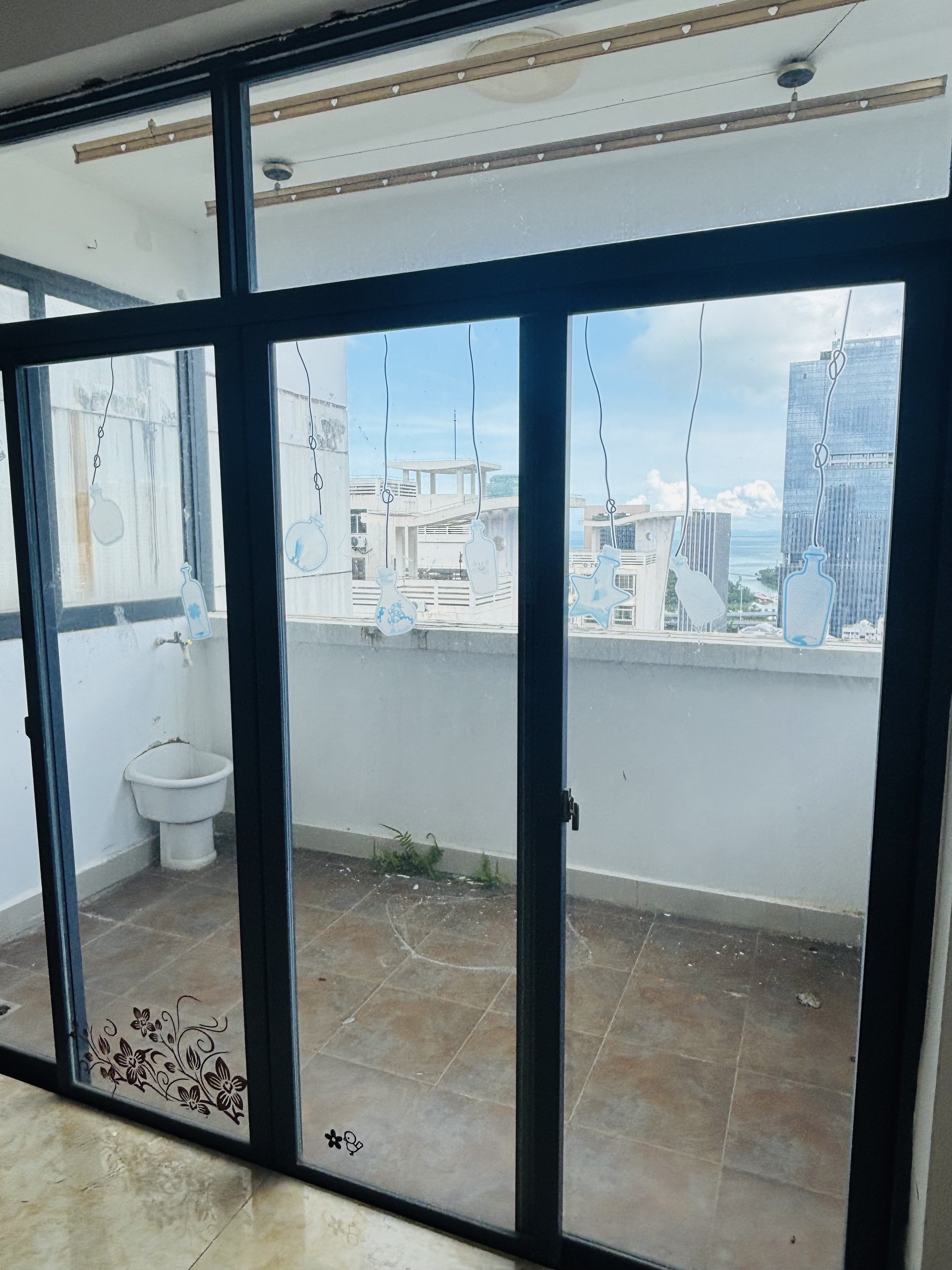 瑞特广场 1室1厅1卫 2000.0元/月 瑞特广场 1室1厅1卫 2000.0元/月室内图