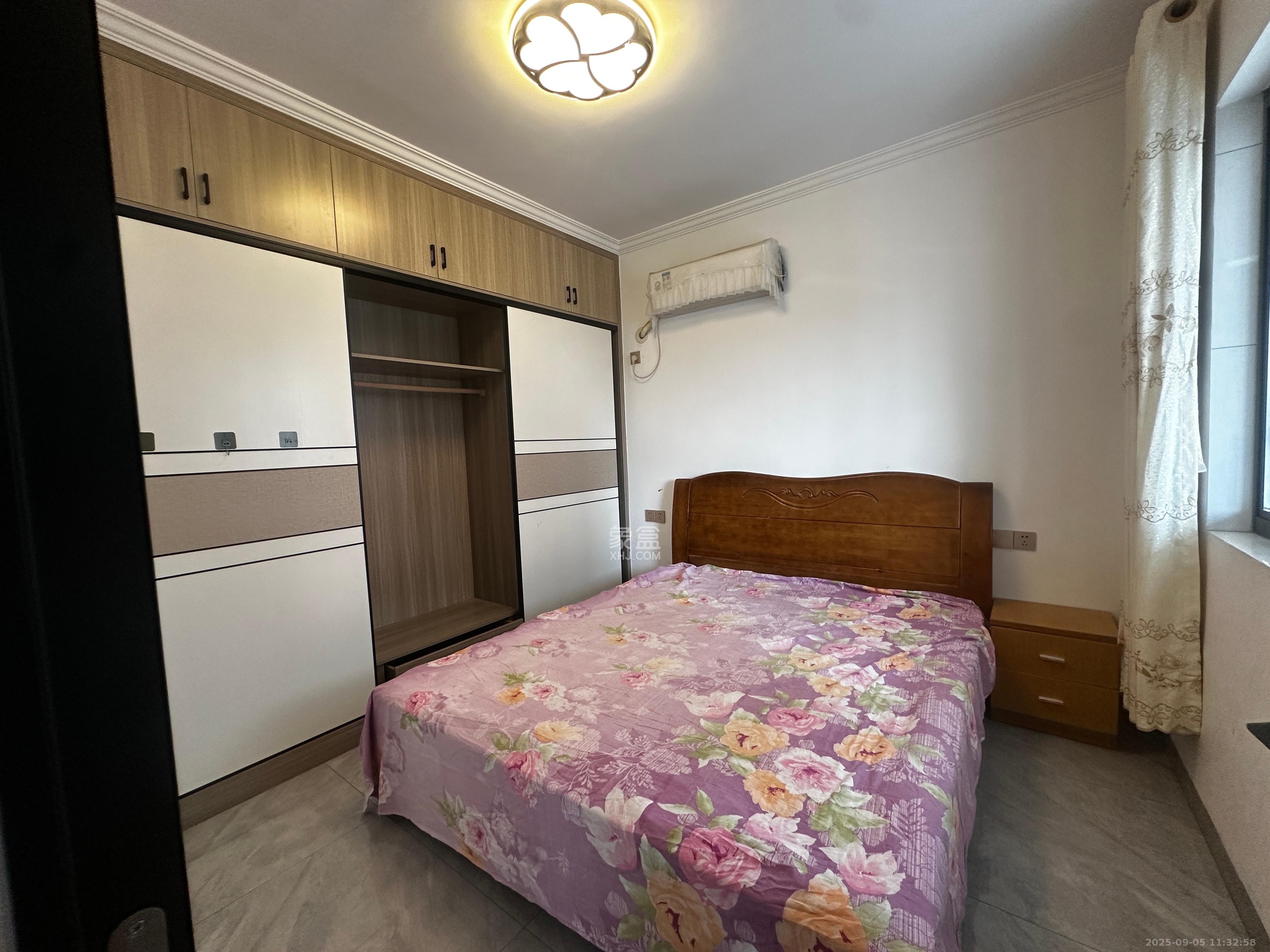 新华联梦想城  3室2厅1卫    1800.0元/月室内图