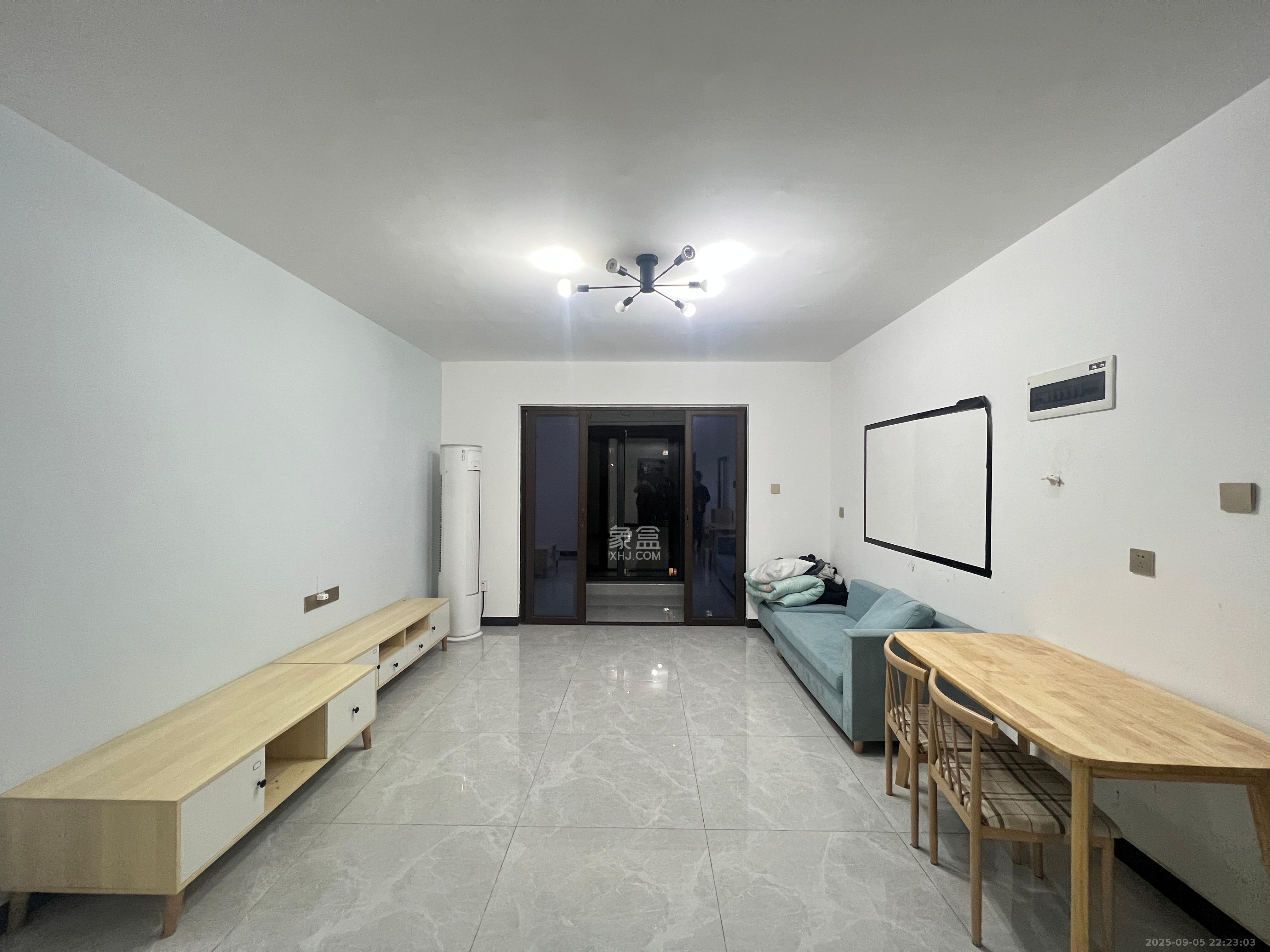 卓越浅水湾 4室2厅2卫 3000.0元/月 卓越浅水湾 4室2厅2卫 3000.0元/月室内图