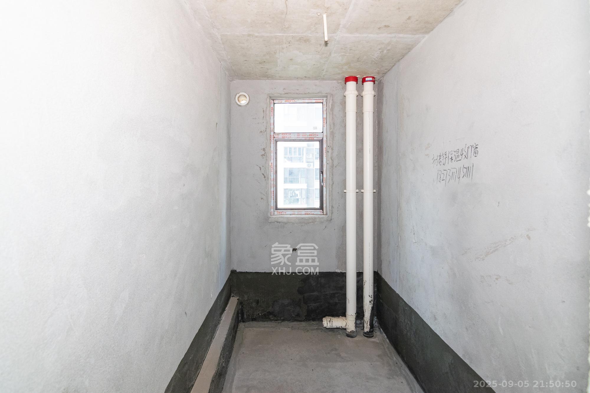 大汉汉府一期  4室2厅2卫    83.0万 大汉汉府一期  4室2厅2卫    83.0万卫生间