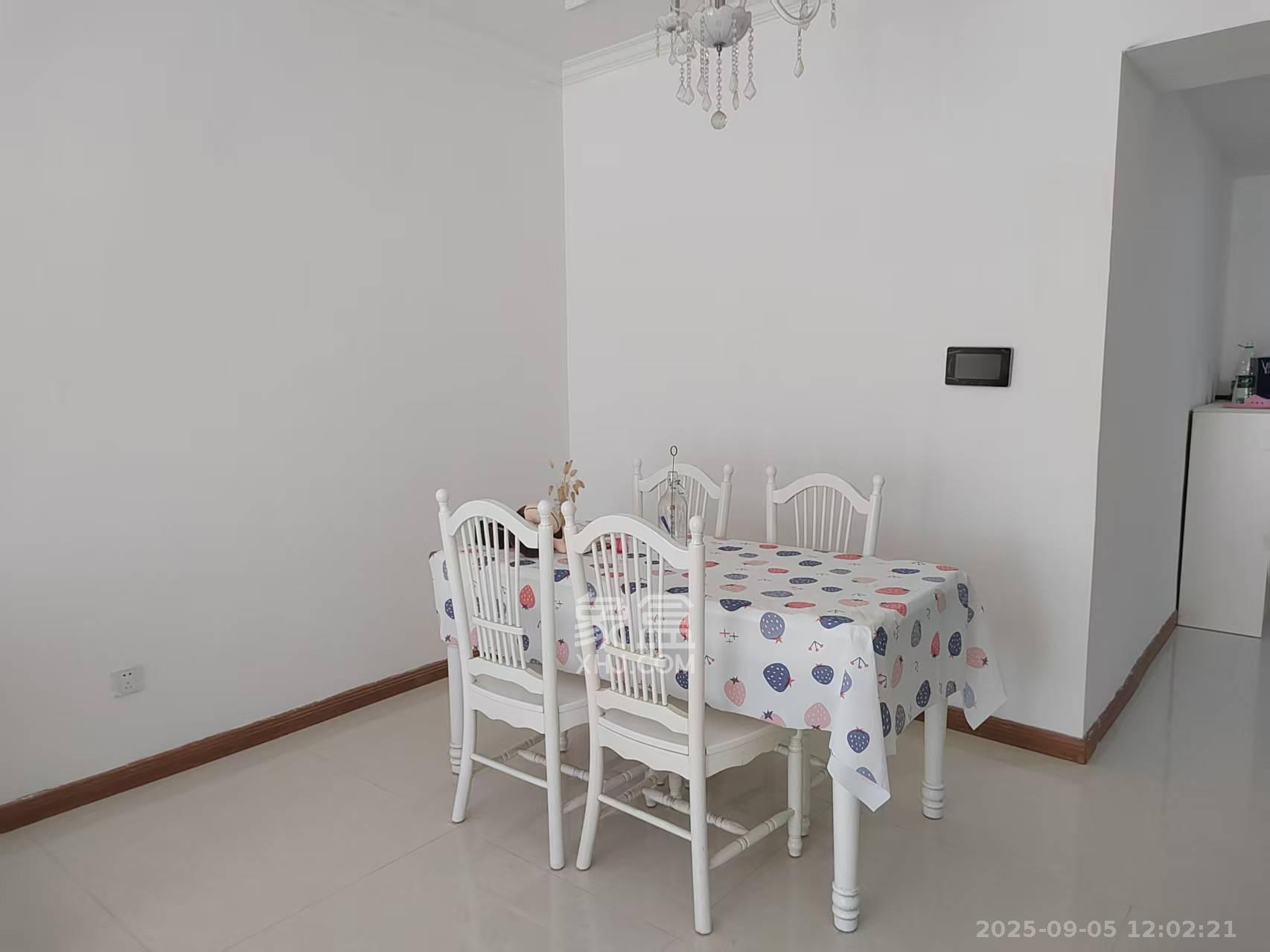 金科世界城 3室2厅2卫 2200.0元/月 金科世界城 3室2厅2卫 2200.0元/月室内图