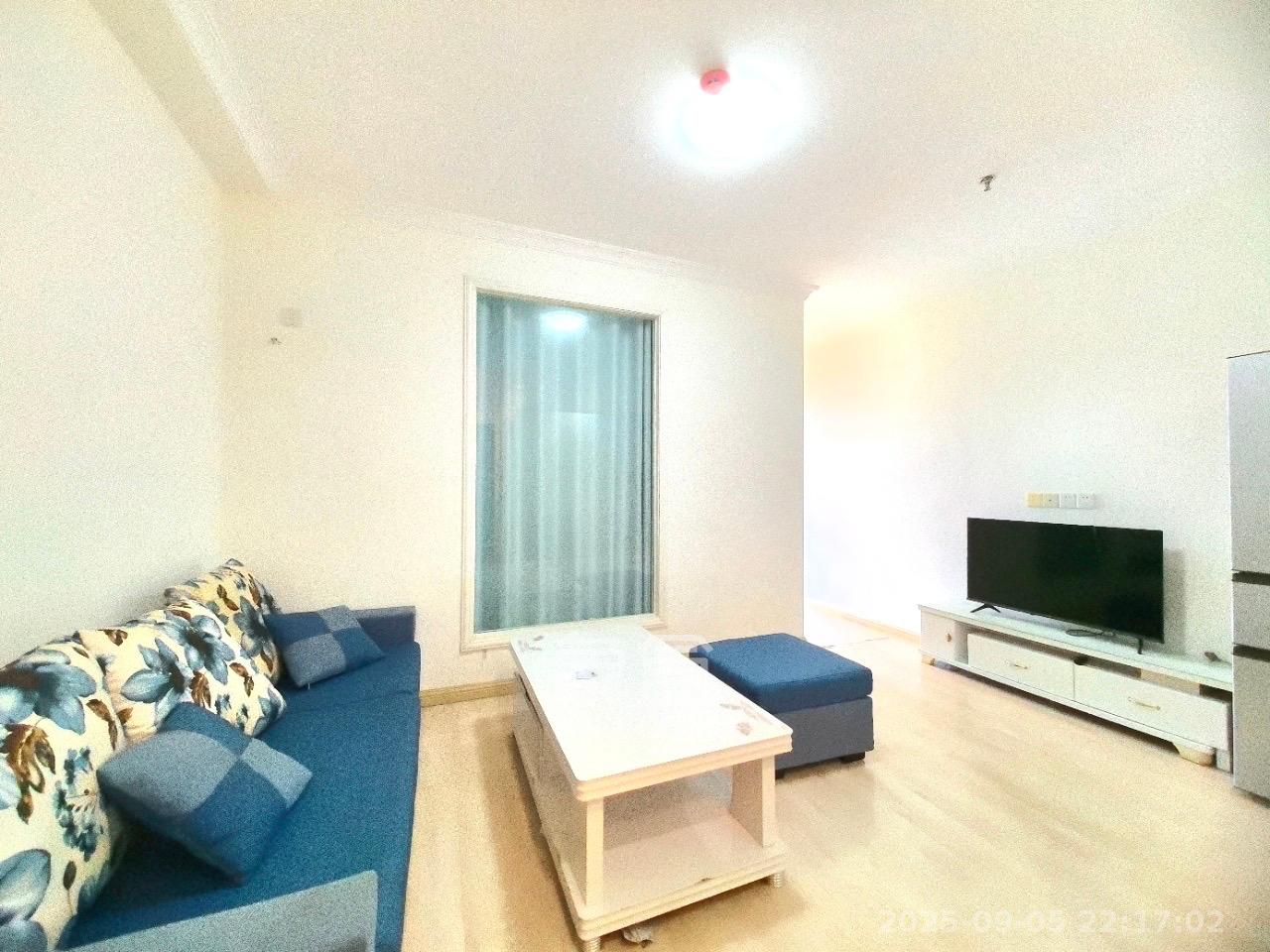 三万英尺 3室2厅1卫 2700.0元/月 三万英尺 3室2厅1卫 2700.0元/月室内图