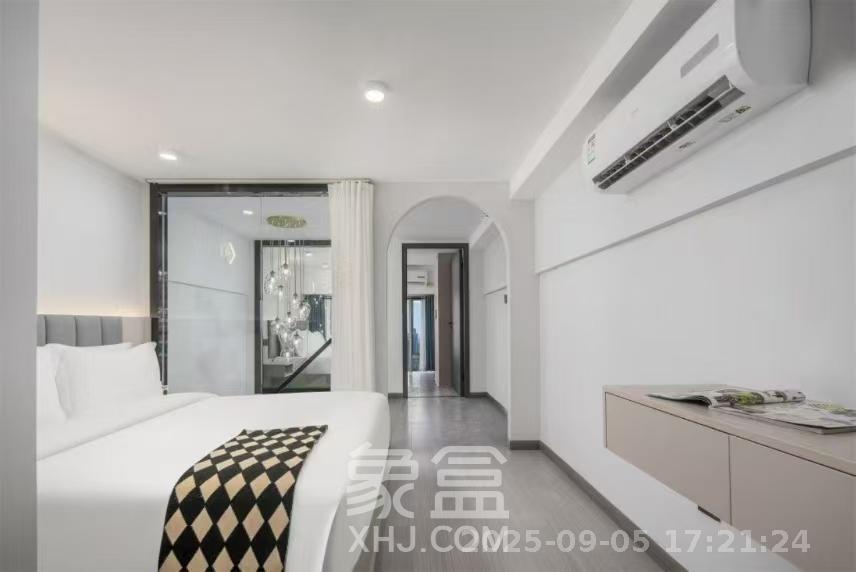 保利天禧EF区  2室1厅1卫    2700.0元/月 保利天禧EF区  2室1厅1卫    2700.0元/月室内图