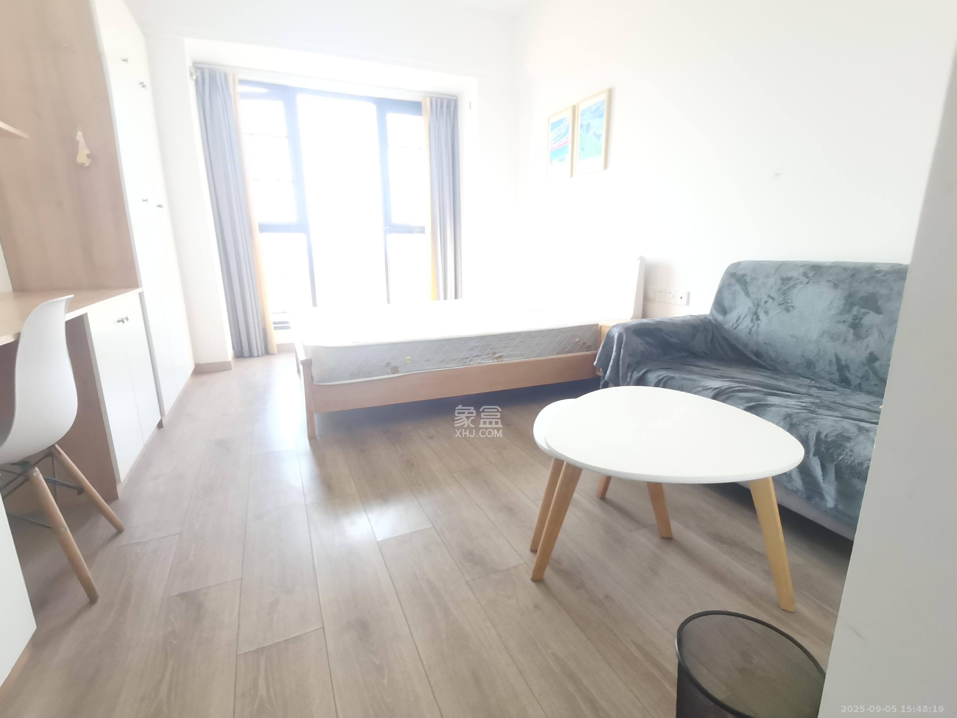 新城和樾(新城和樾公馆)  1室1厅1卫    1100.0元/月 新城和樾(新城和樾公馆)  1室1厅1卫    1100.0元/月室内图