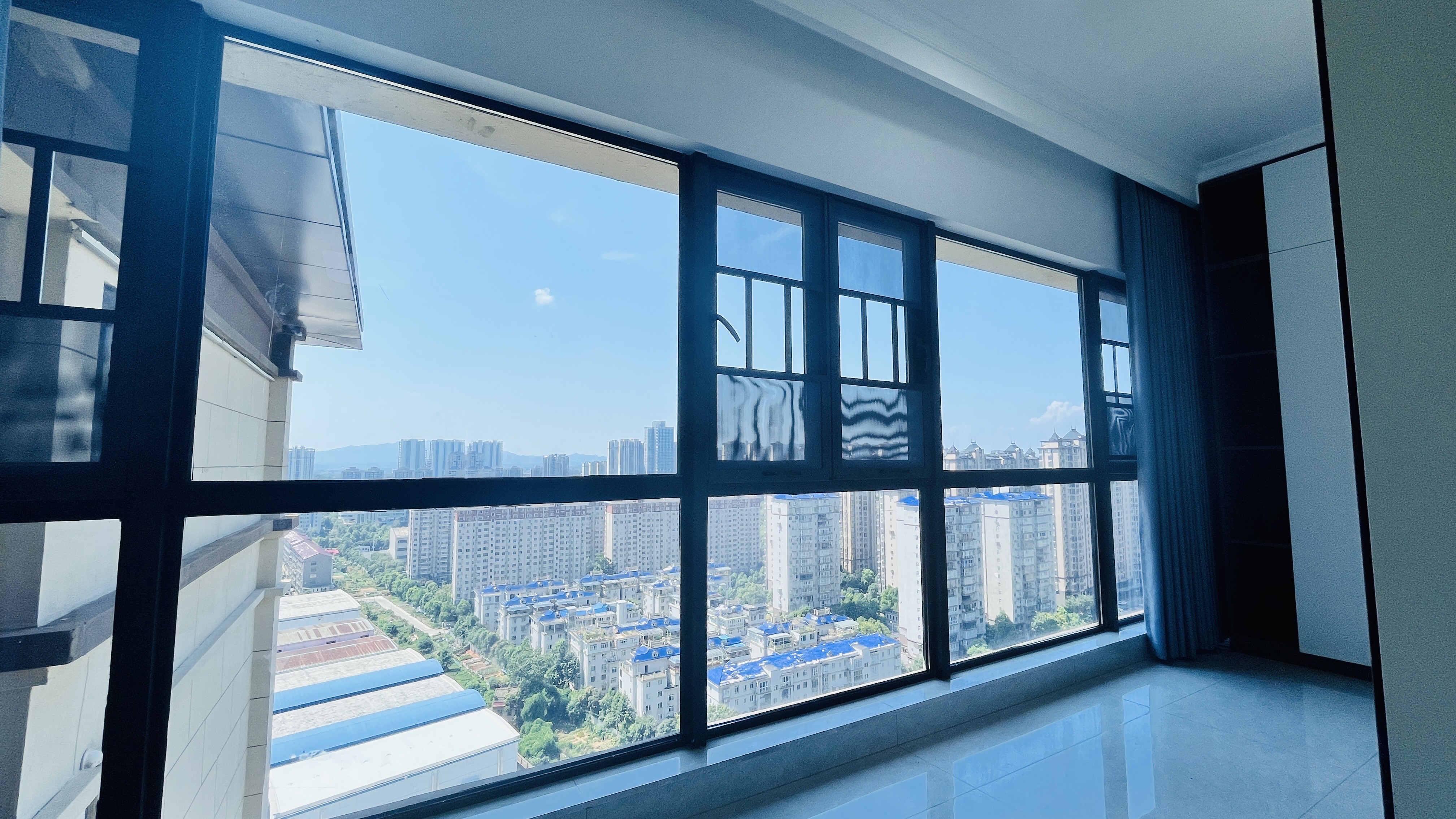金科集美东方  3室2厅2卫   2200.00元/月室内图
