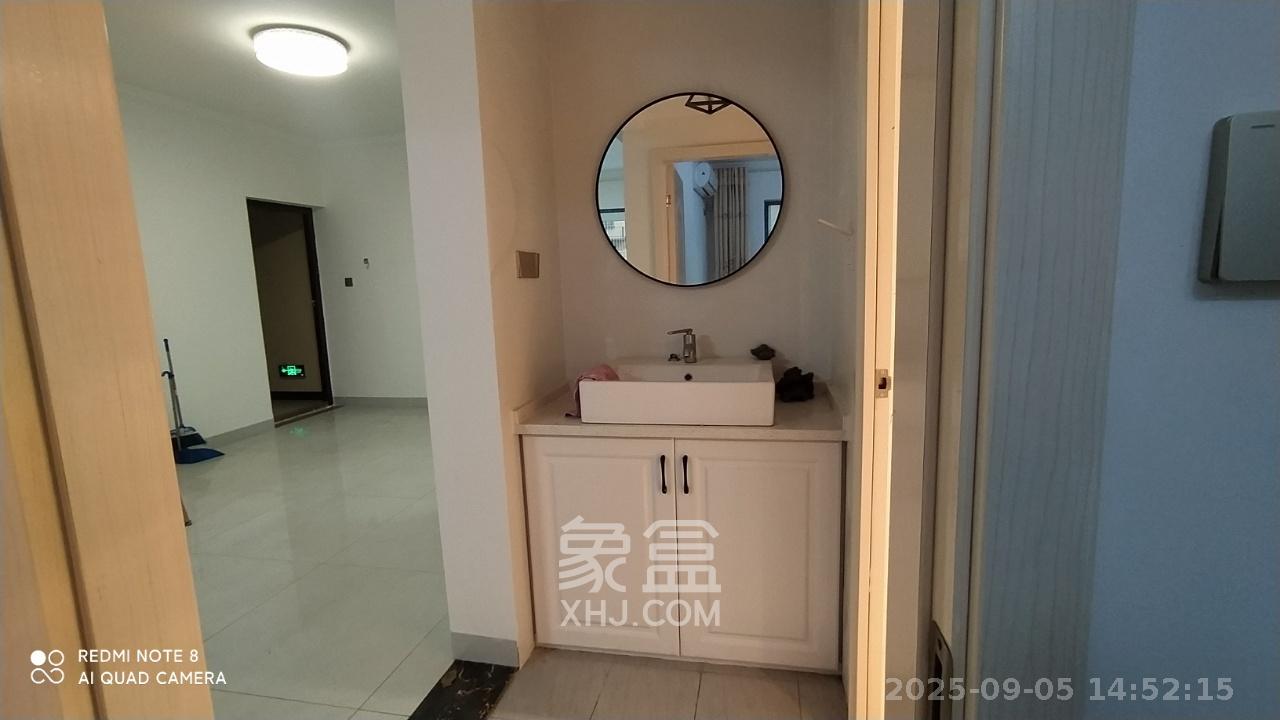 澳海澜庭 3室2厅1卫 1800.0元/月 澳海澜庭 3室2厅1卫 1800.0元/月室内图