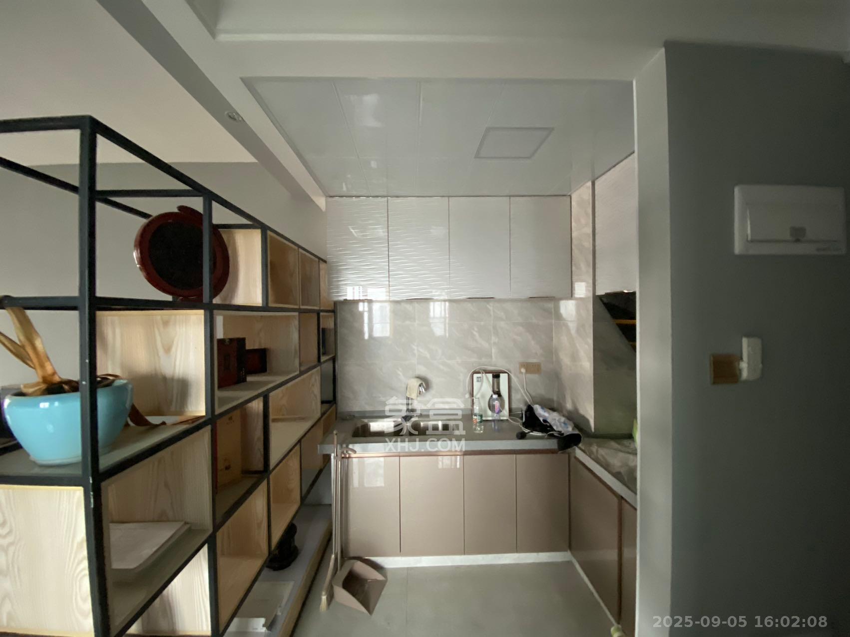 中海新城熙岸(中信新城五期) 2室1厅1卫 1900.0元/月 中海新城熙岸(中信新城五期) 2室1厅1卫 1900.0元/月室内图