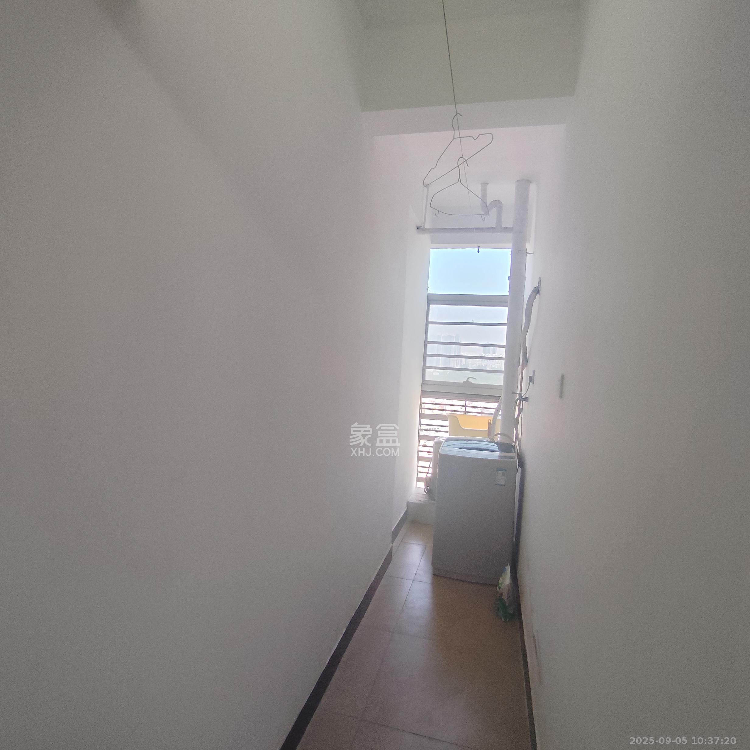 红星国际星城  1室1厅1卫    1600.0元/月 红星国际星城  1室1厅1卫    1600.0元/月室内图