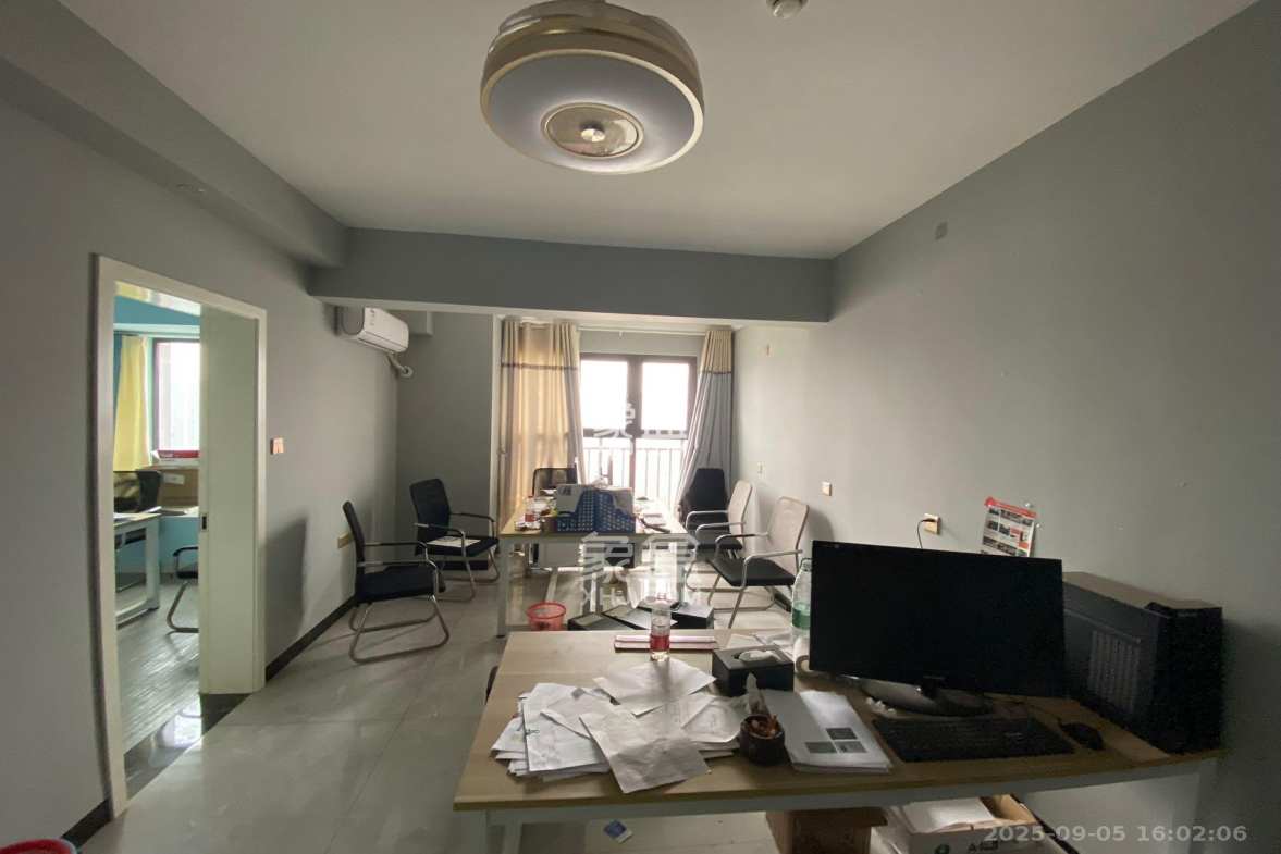 中海新城熙岸(中信新城五期) 2室1厅1卫 1900.0元/月 中海新城熙岸(中信新城五期) 2室1厅1卫 1900.0元/月室内图