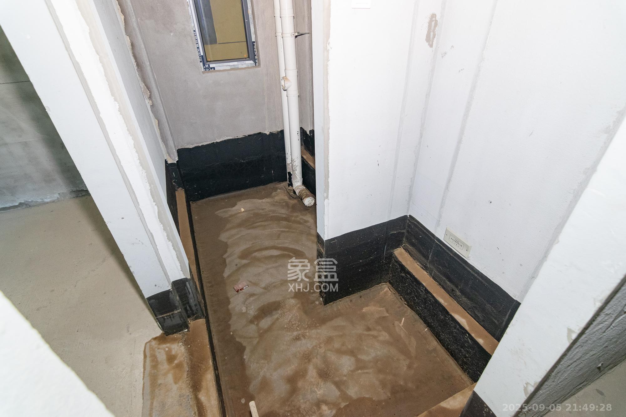 澳海澜庭 3室2厅2卫 58.0万 澳海澜庭 3室2厅2卫 58.0万卫生间