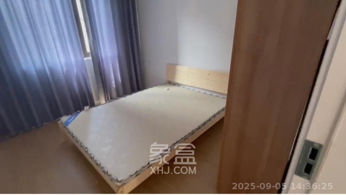 保利大都汇一期、二期  4室2厅2卫    3600.0元/月室内图