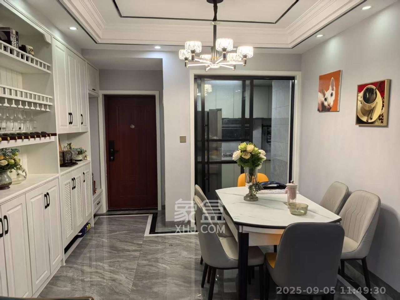 金水湾  2室2厅1卫    32.8万客厅