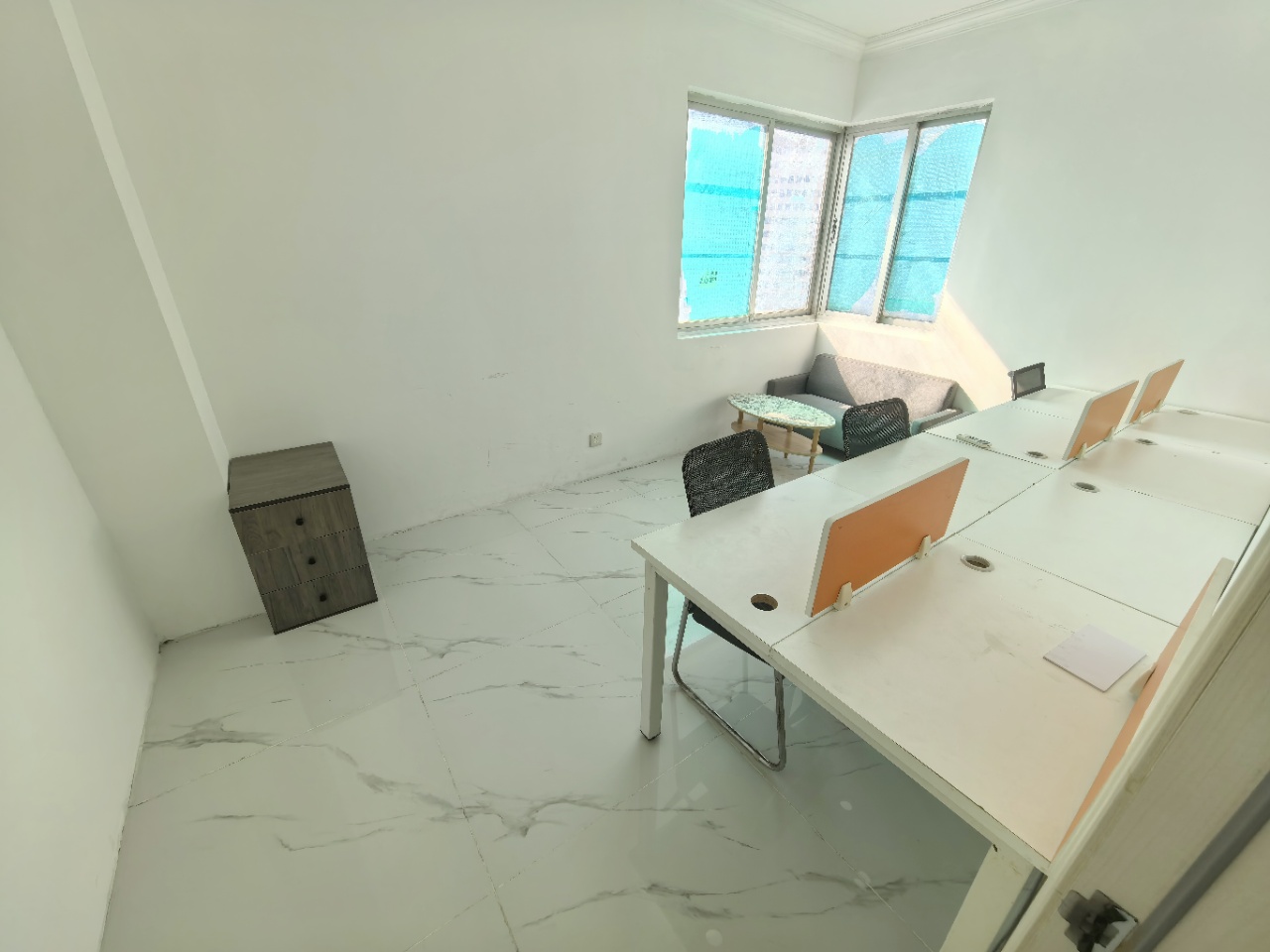 深发展大厦  3室2厅2卫    3000.0元/月 深发展大厦  3室2厅2卫    3000.0元/月室内图