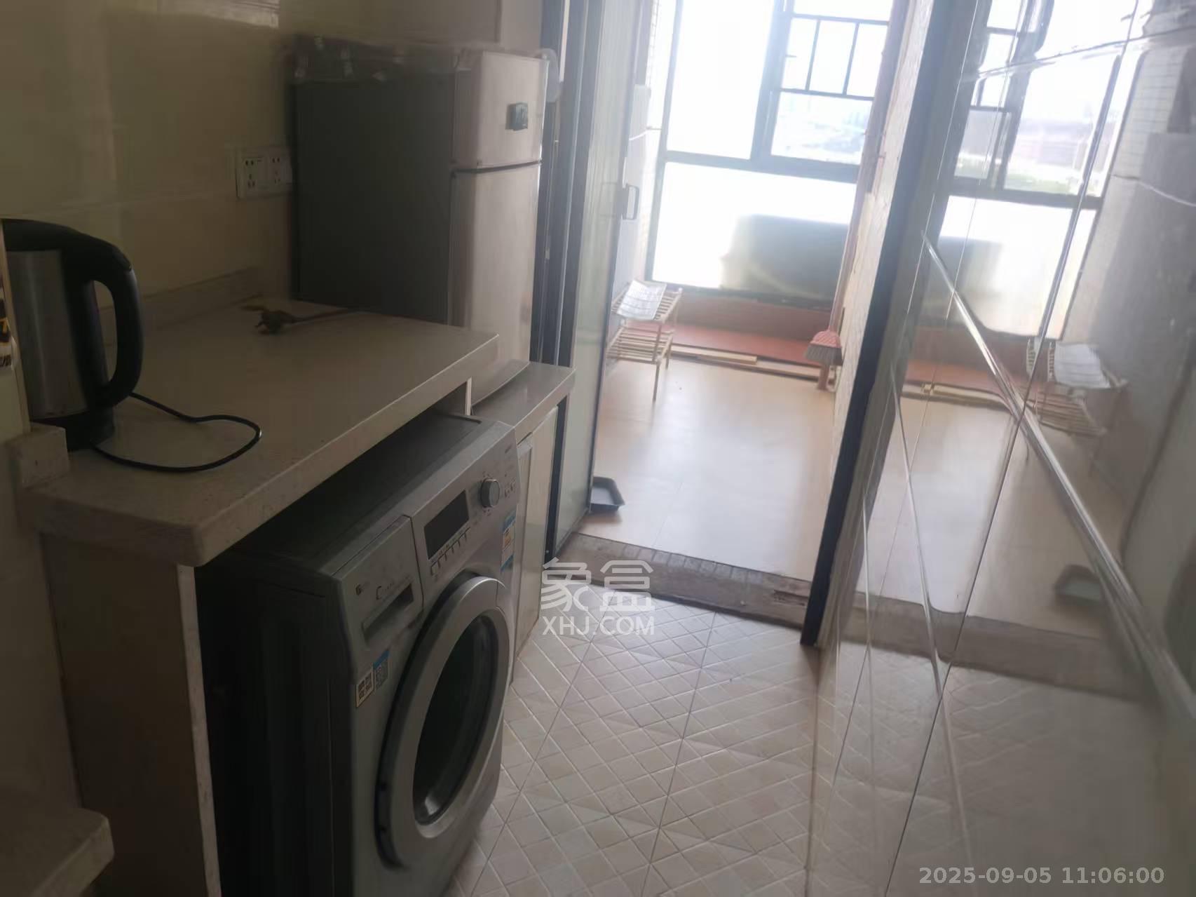 中建芙蓉工社 1室1厅1卫 1200.0元/月 中建芙蓉工社 1室1厅1卫 1200.0元/月室内图