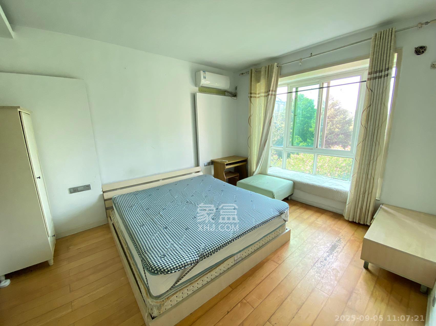 圣爵菲斯  3室2厅2卫    2300.0元/月 圣爵菲斯  3室2厅2卫    2300.0元/月室内图