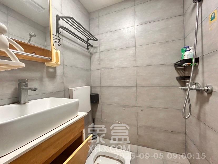 荣悦台  1室1厅1卫   2200.00元/月室内图