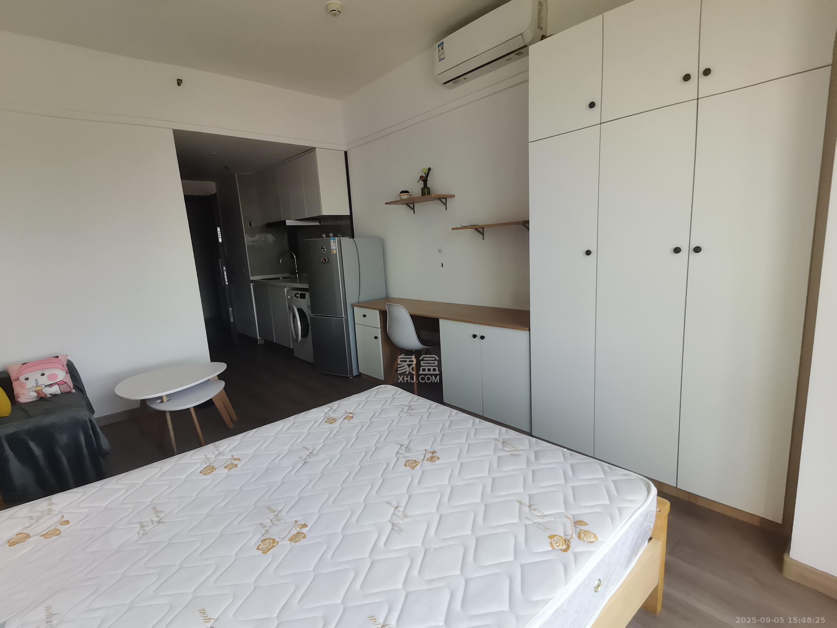 新城和樾(新城和樾公馆)  1室1厅1卫    1100.0元/月 新城和樾(新城和樾公馆)  1室1厅1卫    1100.0元/月室内图