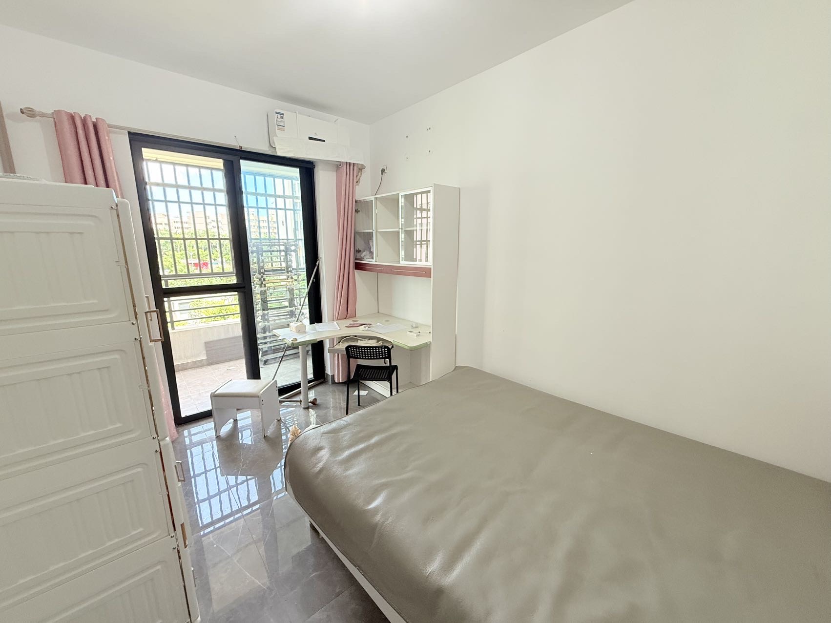 天街华府(海南新天地) 4室2厅2卫 4500.0元/月 天街华府(海南新天地) 4室2厅2卫 4500.0元/月室内图