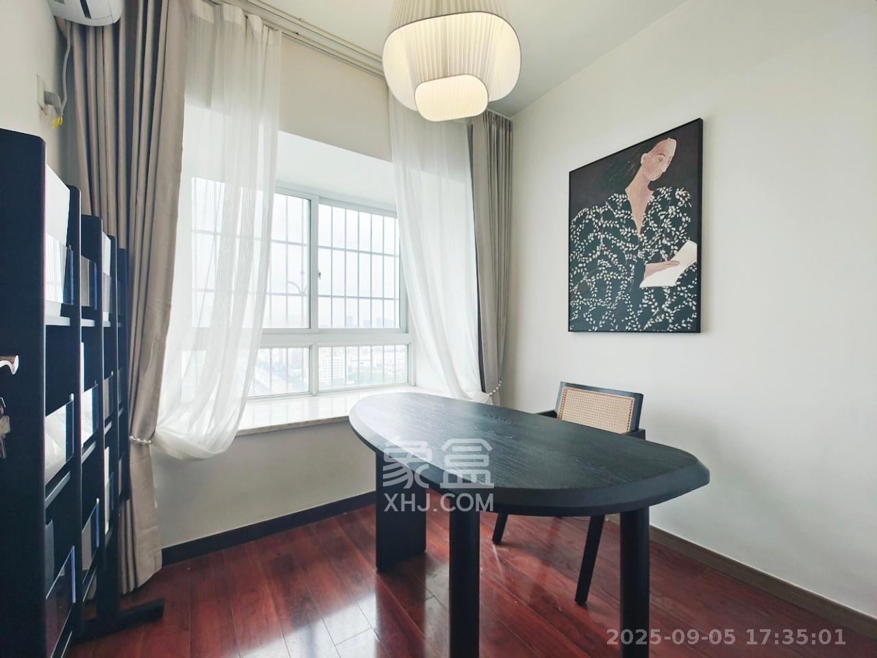 星典时代 4室2厅2卫 4000.0元/月 星典时代 4室2厅2卫 4000.0元/月室内图