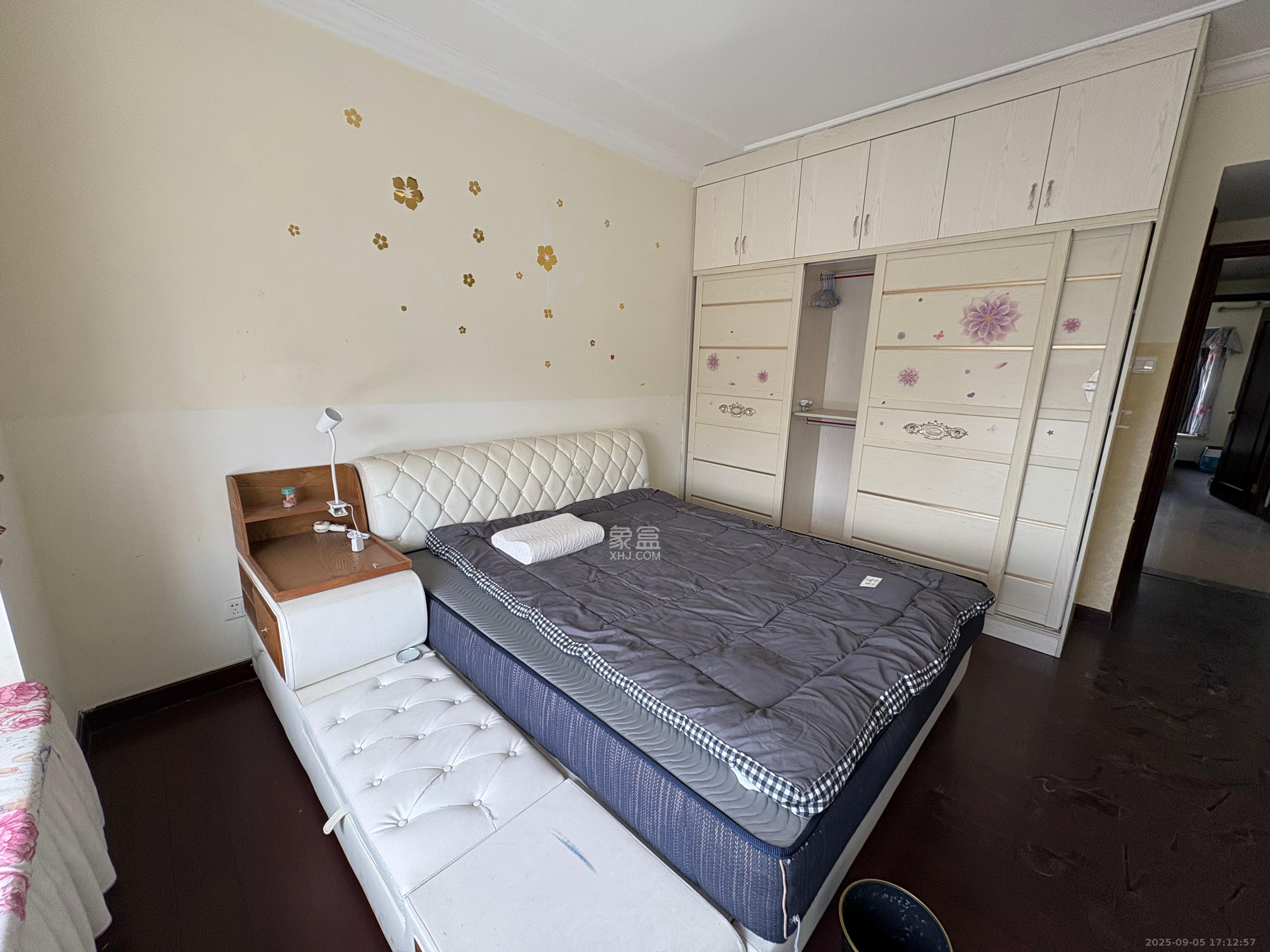 恒大雅苑 3室2厅2卫 2500.0元/月 恒大雅苑 3室2厅2卫 2500.0元/月小区图