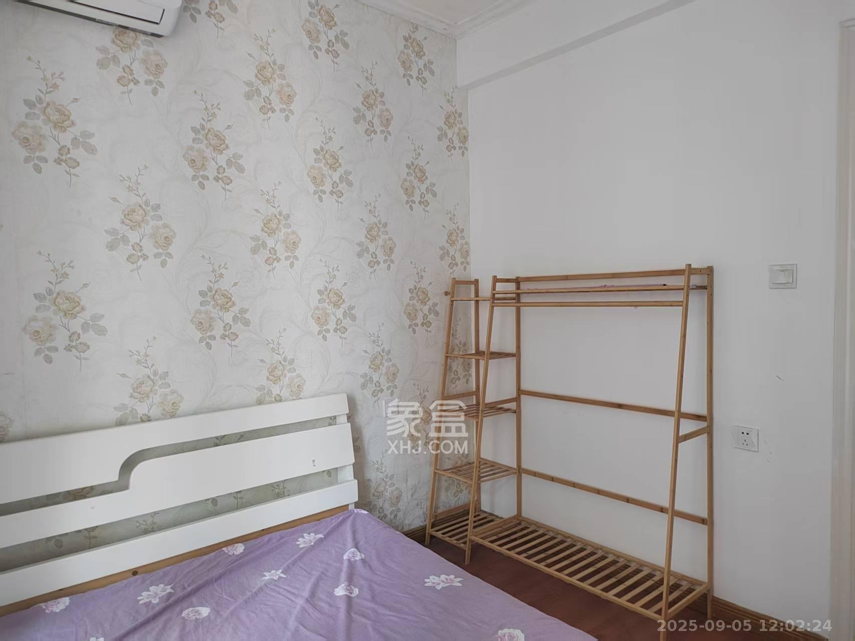 金科世界城 3室2厅2卫 2200.0元/月 金科世界城 3室2厅2卫 2200.0元/月室内图