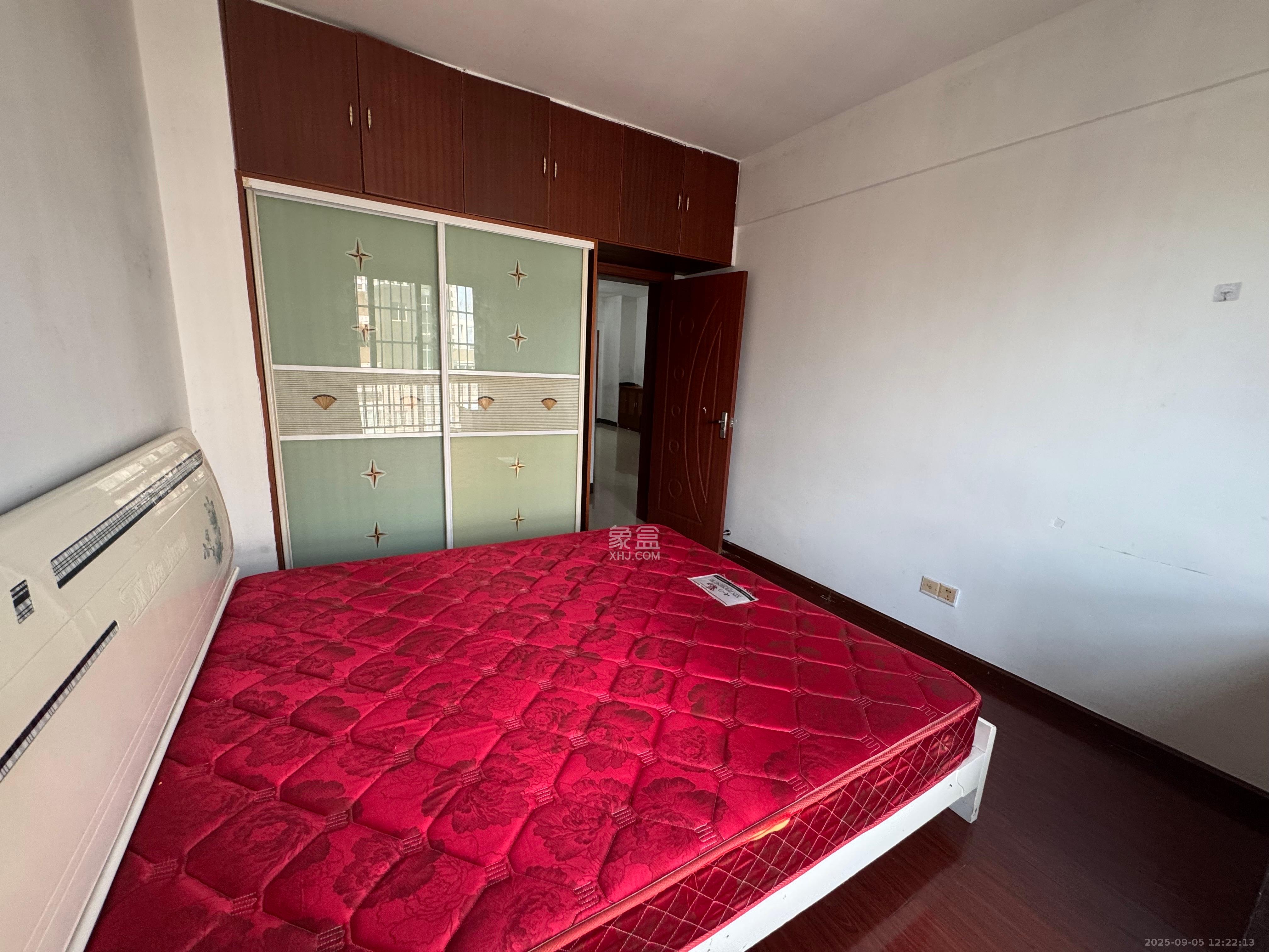 未来现代城  3室2厅1卫    1650.0元/月 未来现代城  3室2厅1卫    1650.0元/月室内图