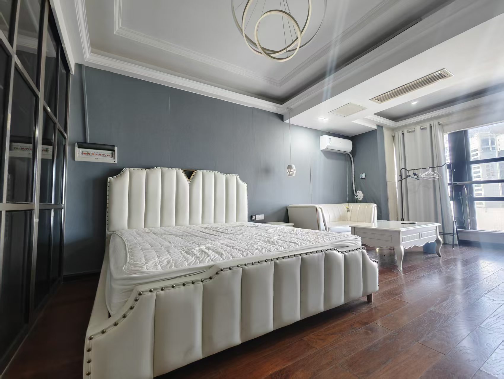 壹号公馆 1室1厅1卫 2200.0元/月 壹号公馆 1室1厅1卫 2200.0元/月户型图