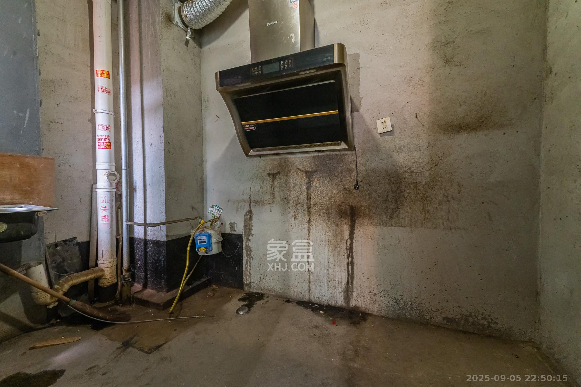 海伦春天  3室2厅1卫    59.8万 海伦春天  3室2厅1卫    59.8万其他